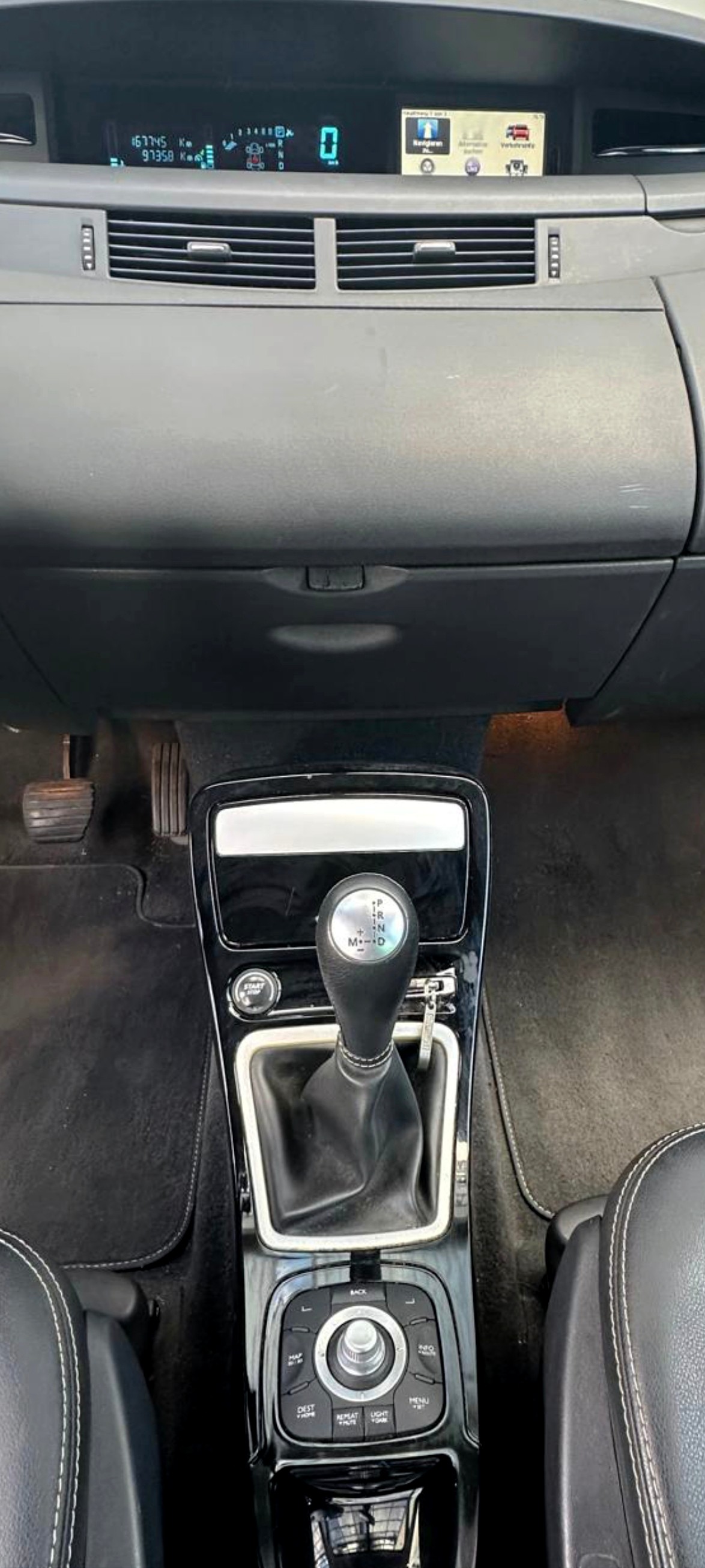 RENAULT Espace 2.0 dCi Dynamique Automatic-image-8