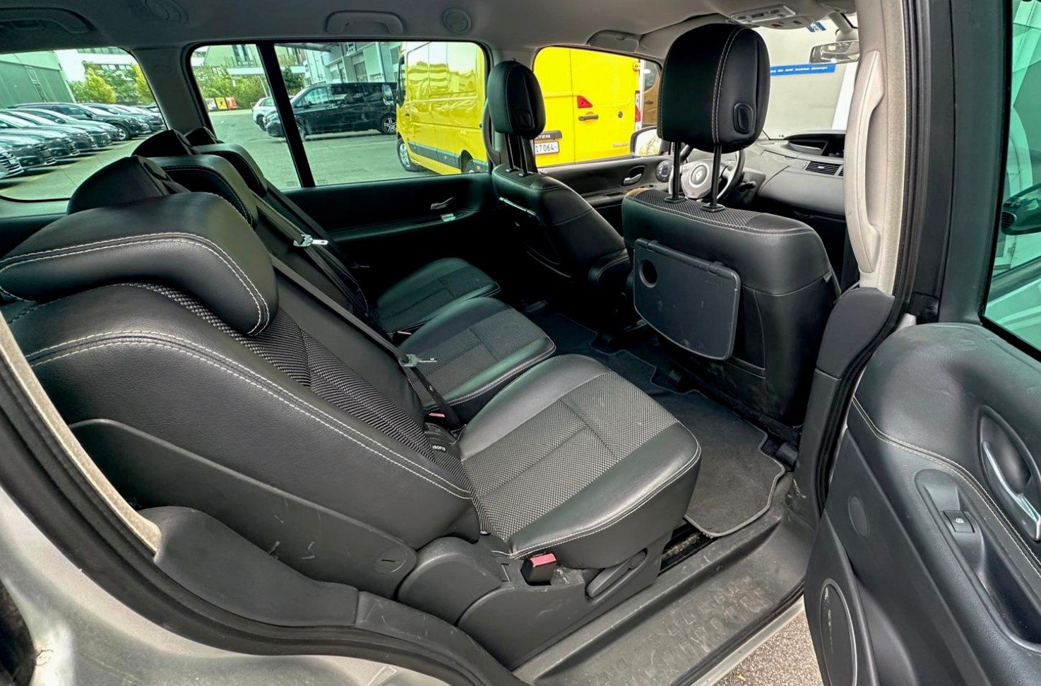 RENAULT Espace 2.0 dCi Dynamique Automatic-image-10
