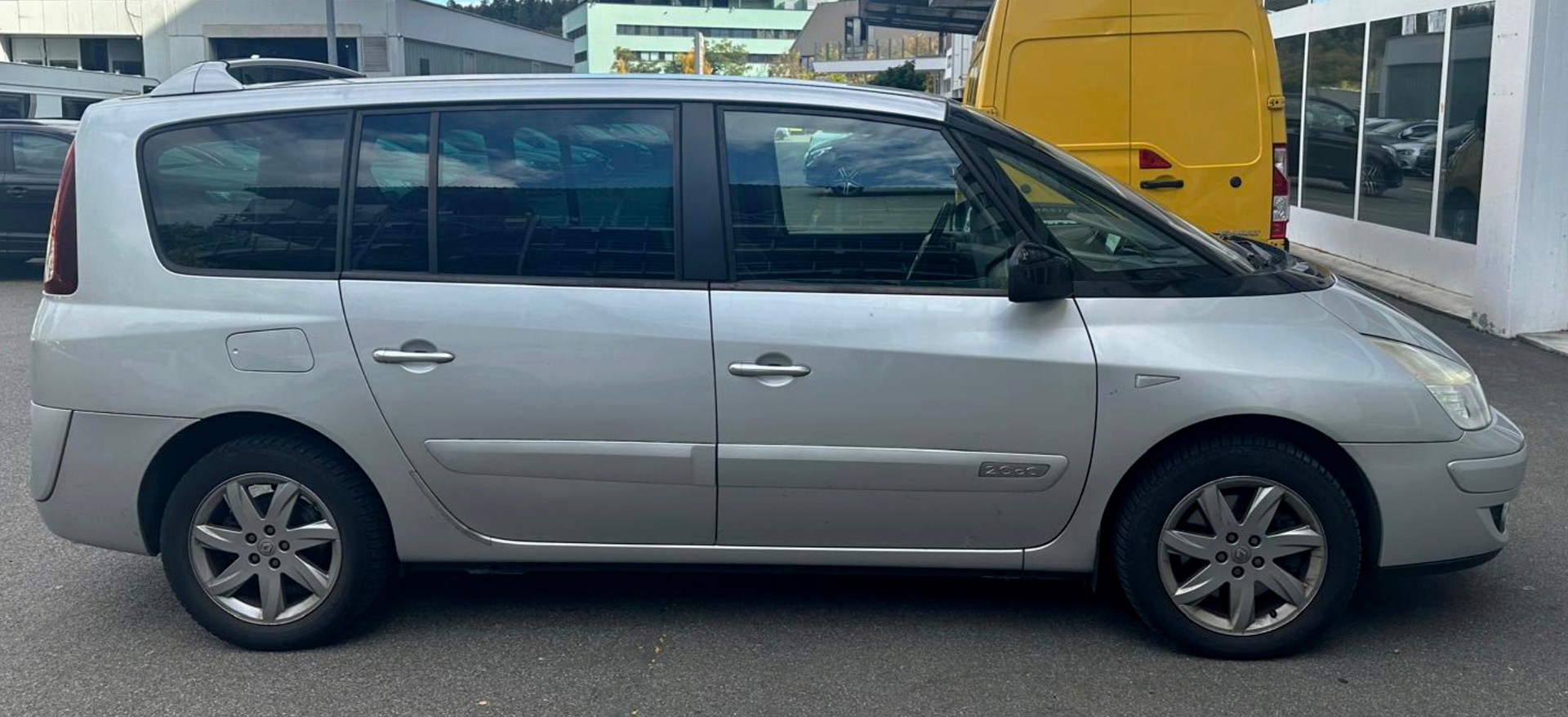 RENAULT Espace 2.0 dCi Dynamique Automatic-image-6