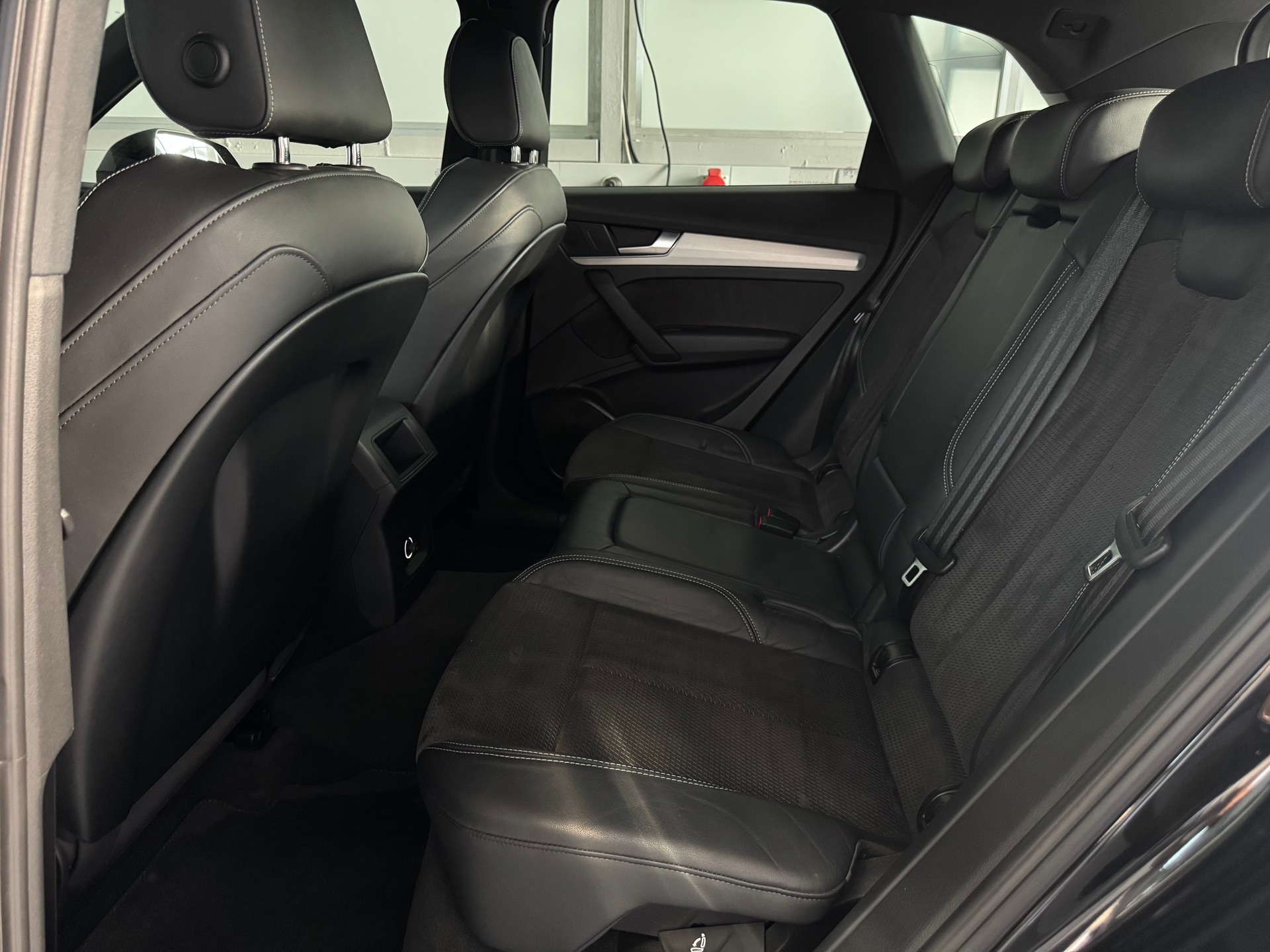 AUDI Q5 2.0 TDI sport quattro S-tronic-image-6