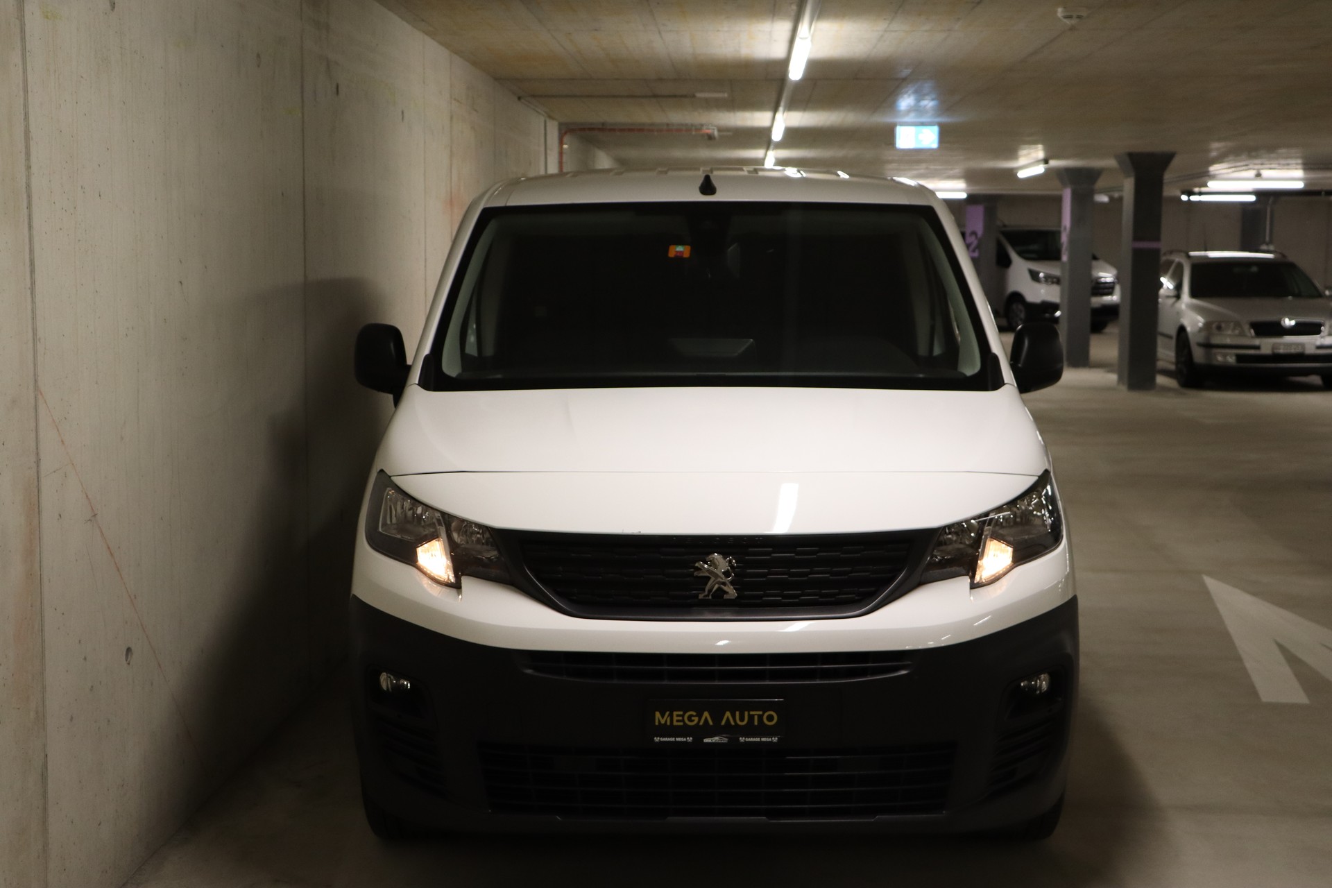 PEUGEOT Partner 1.6 Blue HDi Access 650kg-image-1