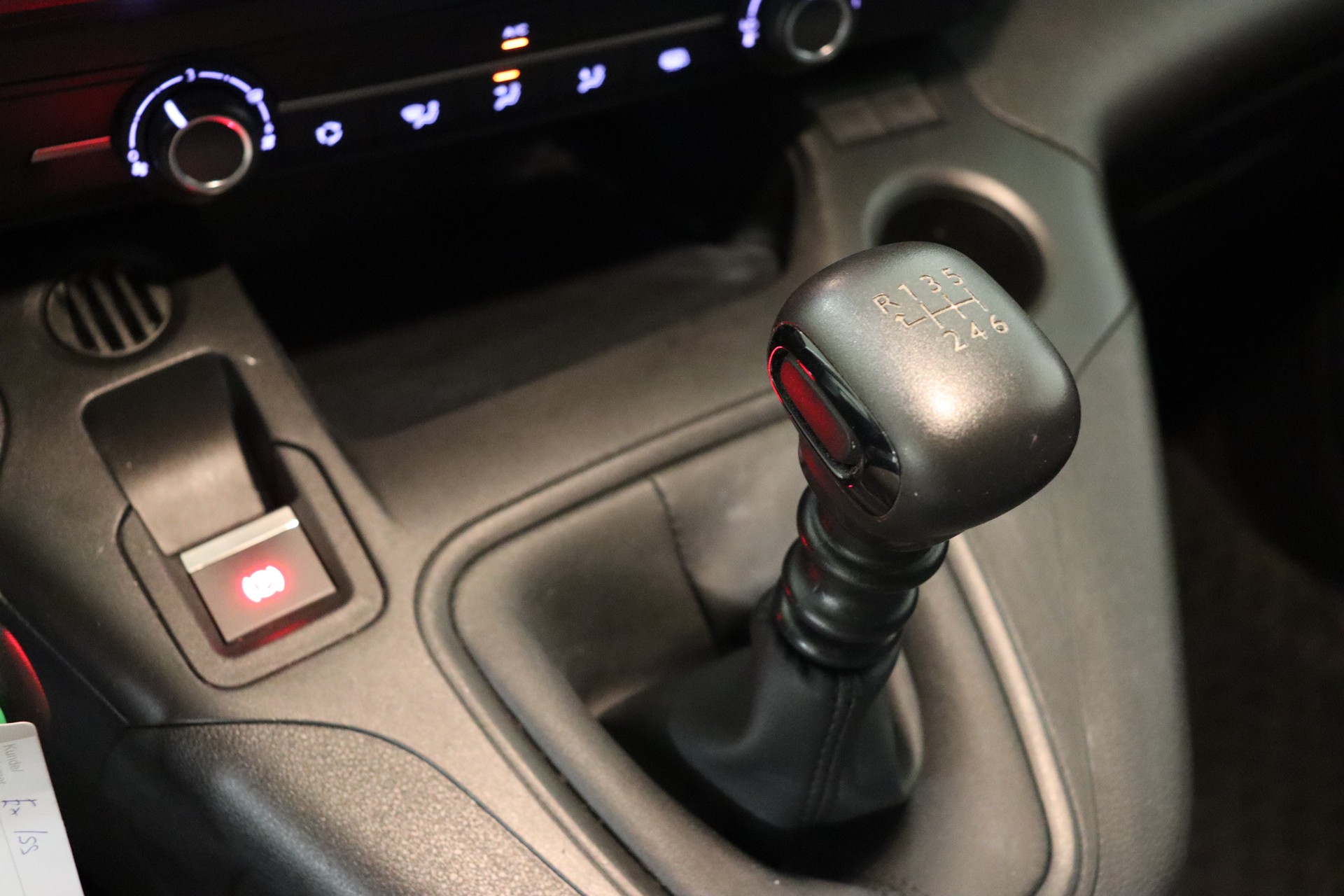 PEUGEOT Partner 1.6 Blue HDi Access 650kg-image-21