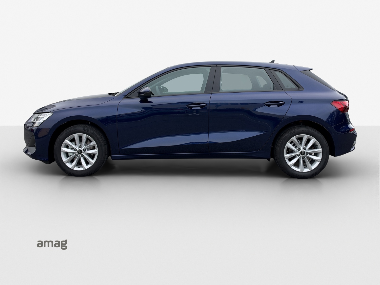 AUDI A3 Sportback TFSI 85 kW Ambition S-tronic-showroom-element-1