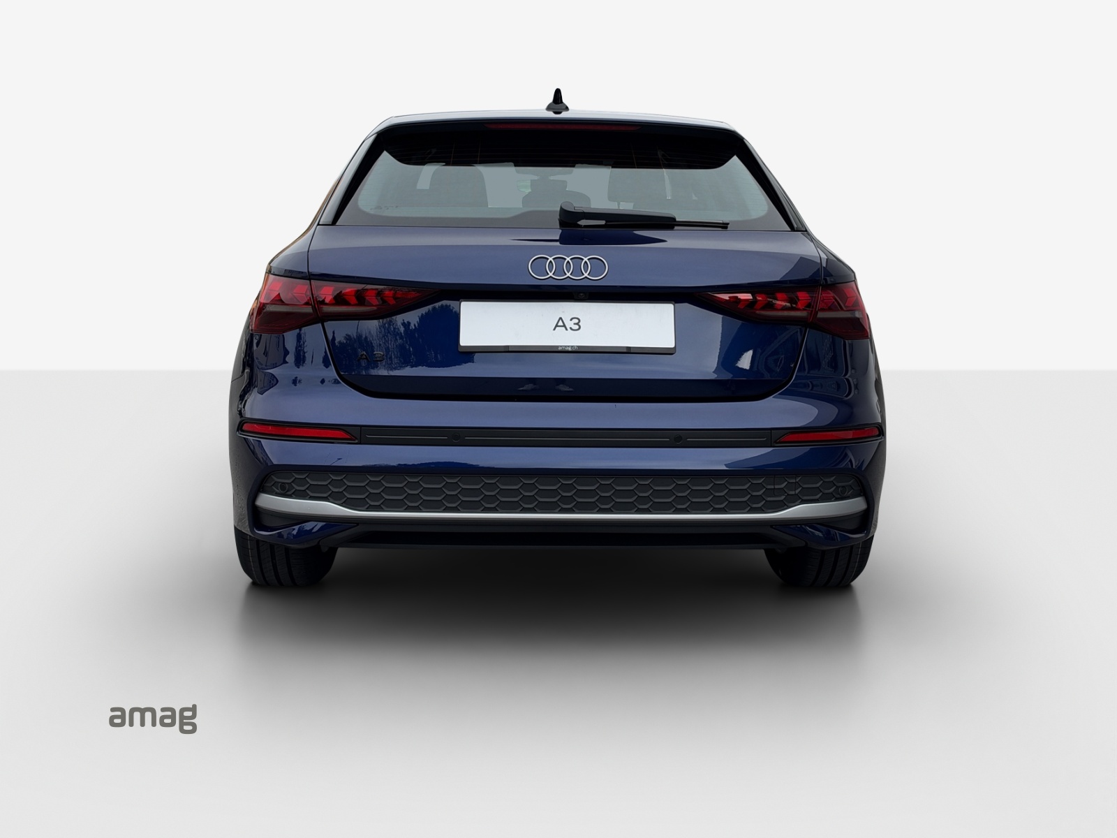 AUDI A3 Sportback TFSI 85 kW Ambition S-tronic-showroom-element-3