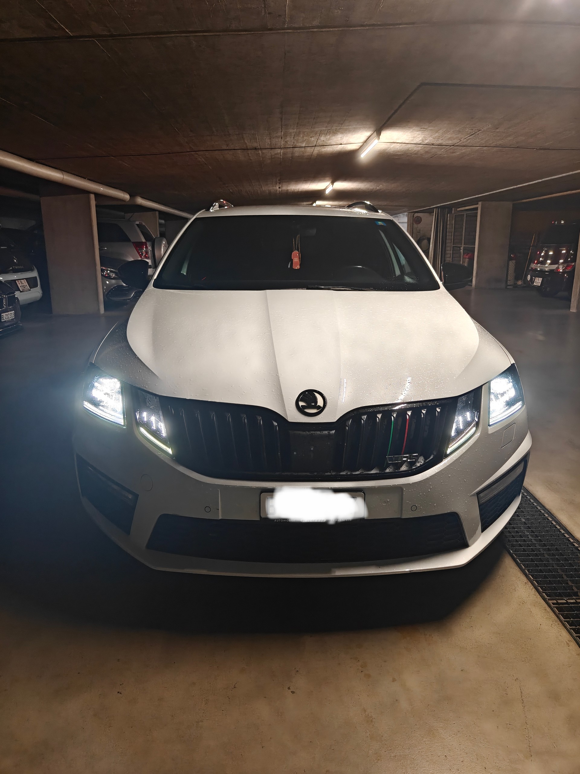 SKODA Octavia 2.0 TDI VRS-image-0