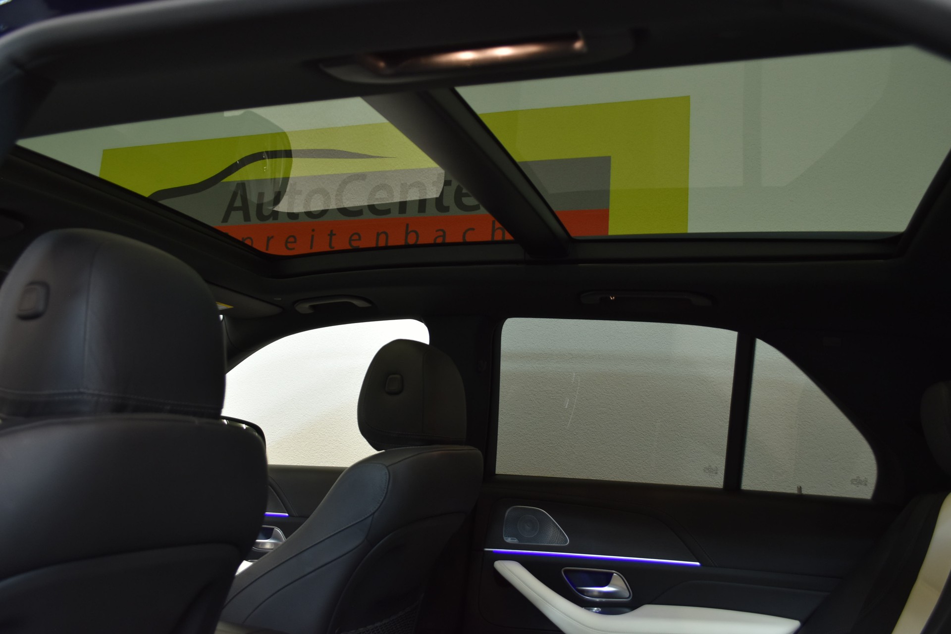 MERCEDES-BENZ GLE 300 d 4Matic AMG Line 9G-Tronic-image-9