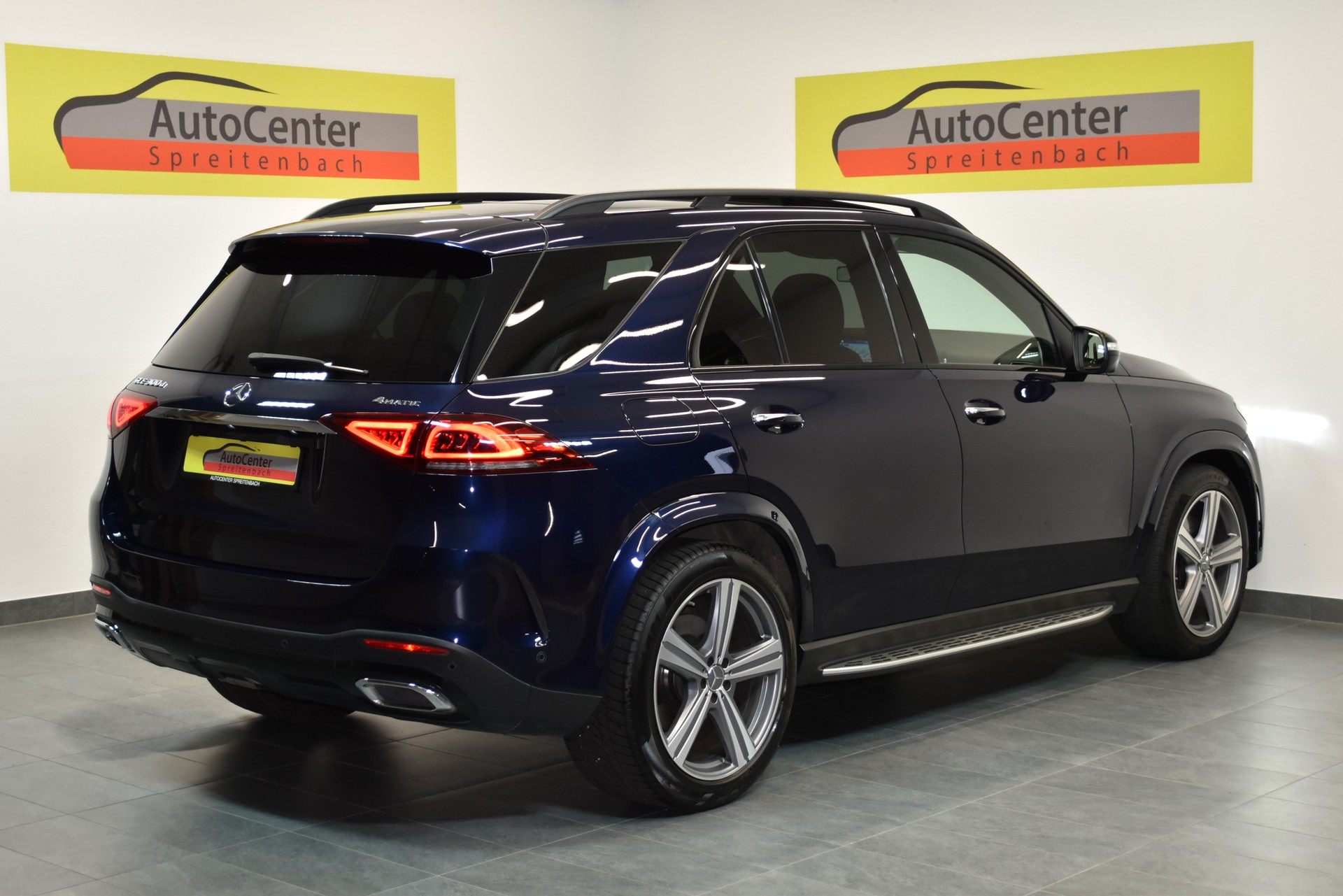 MERCEDES-BENZ GLE 300 d 4Matic AMG Line 9G-Tronic-image-14