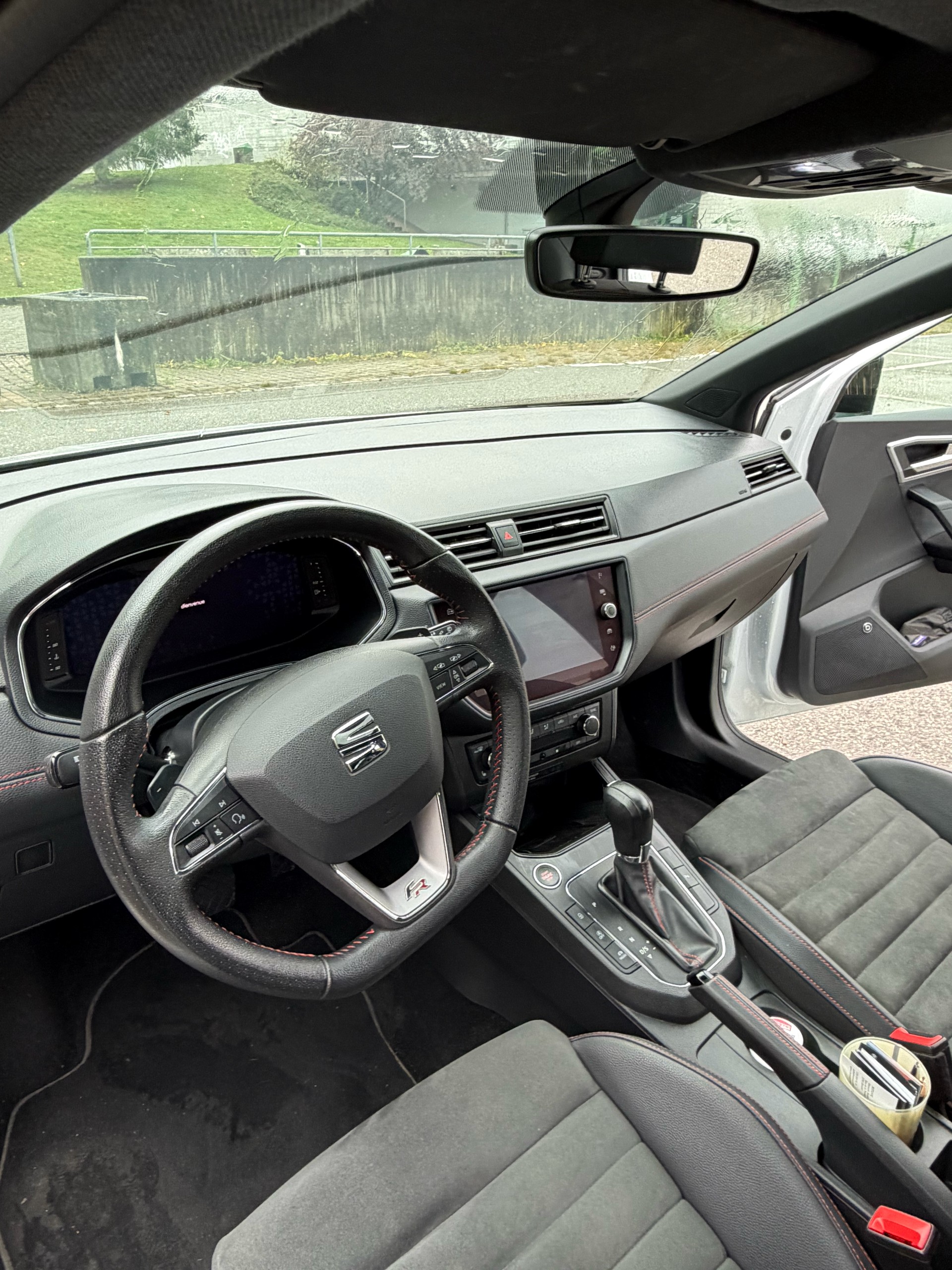 SEAT 1.0 TSI 110 Hola FR DSG-image-9