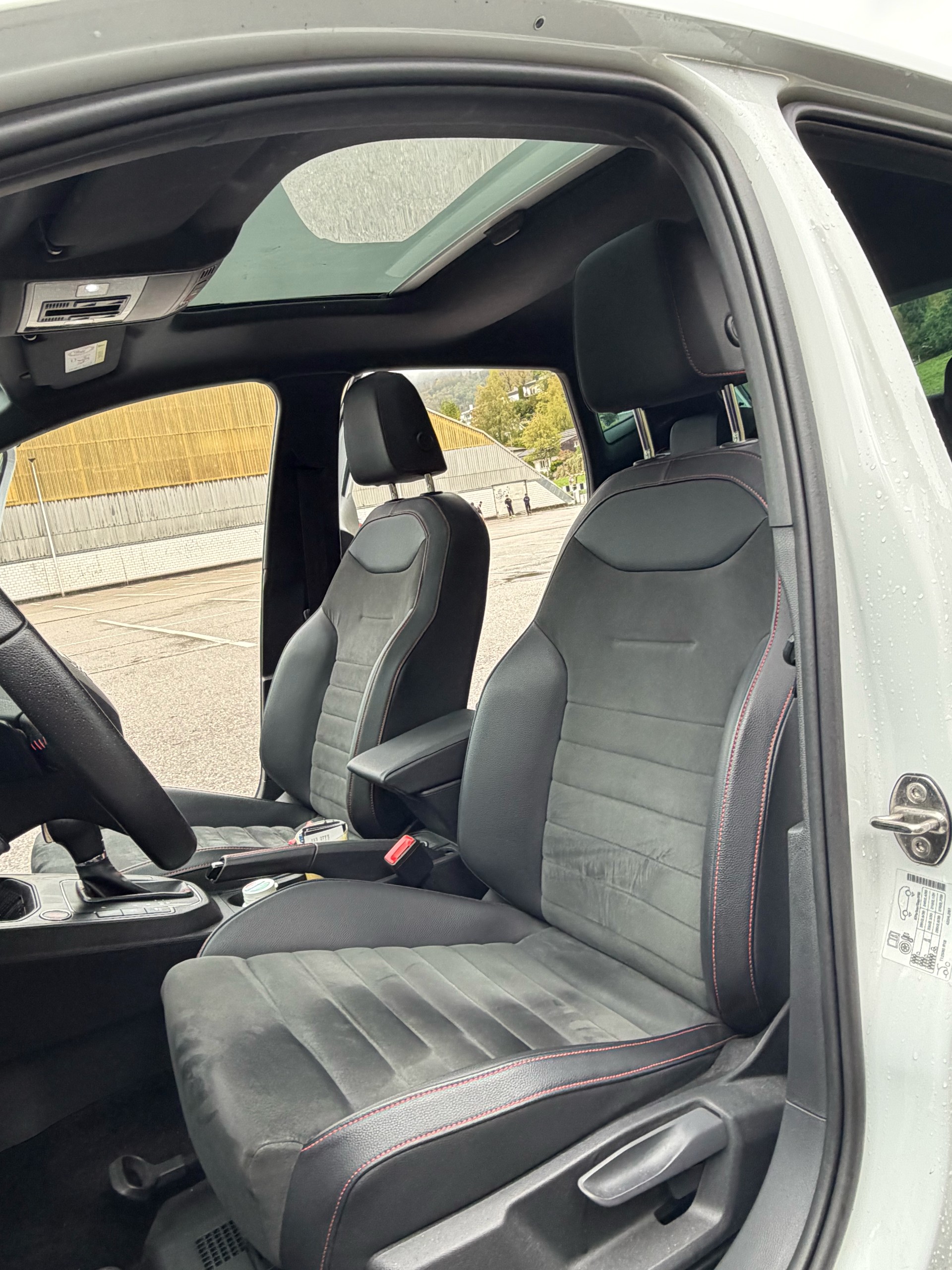 SEAT 1.0 TSI 110 Hola FR DSG-image-6