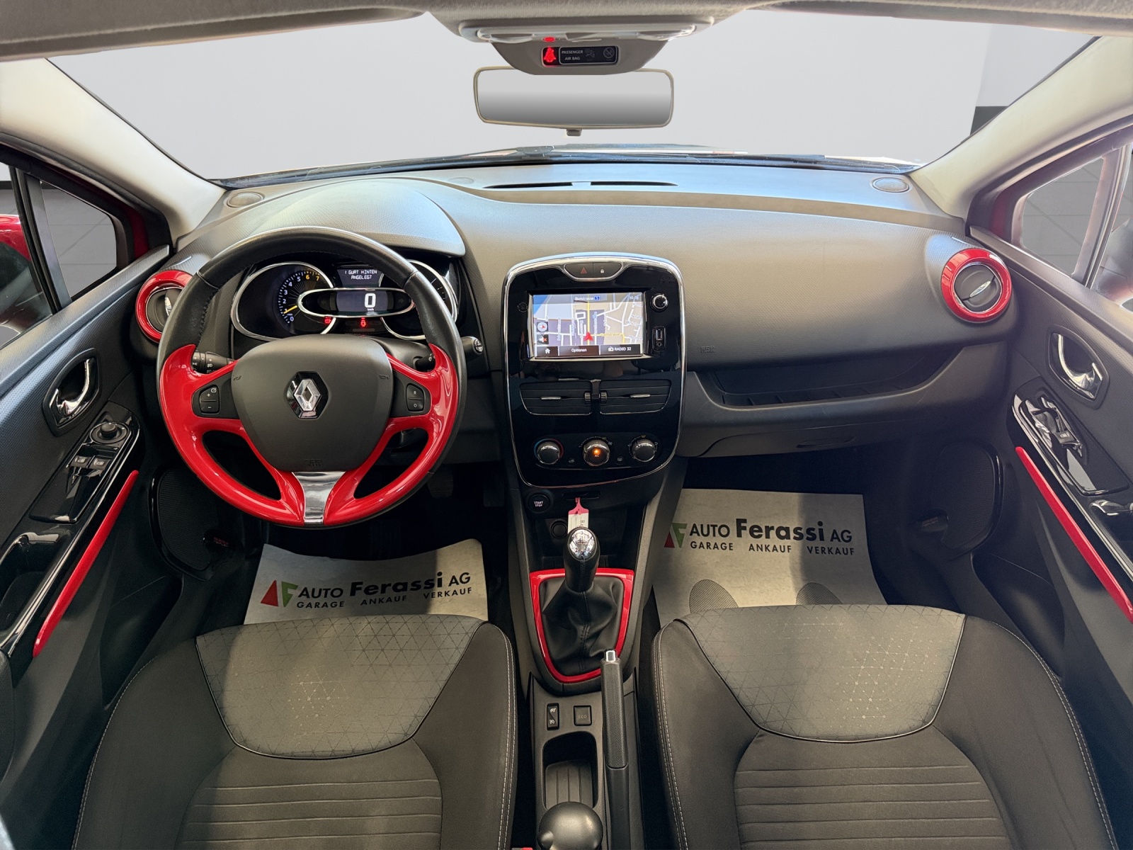RENAULT Clio 0.9 12V Dynamique-image-11