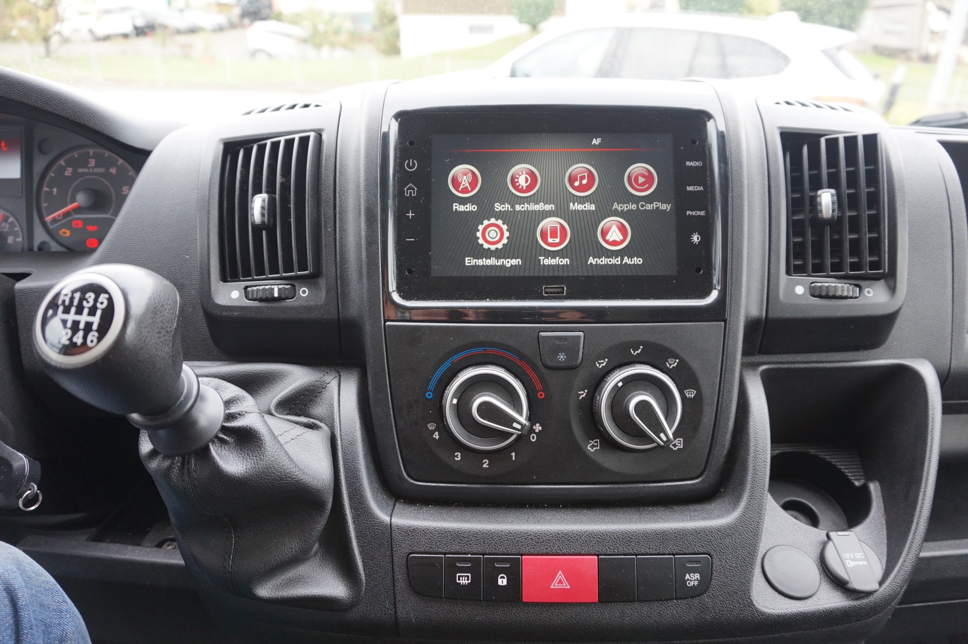PEUGEOT Boxer 2.2 HDI 335 L3H2-image-9