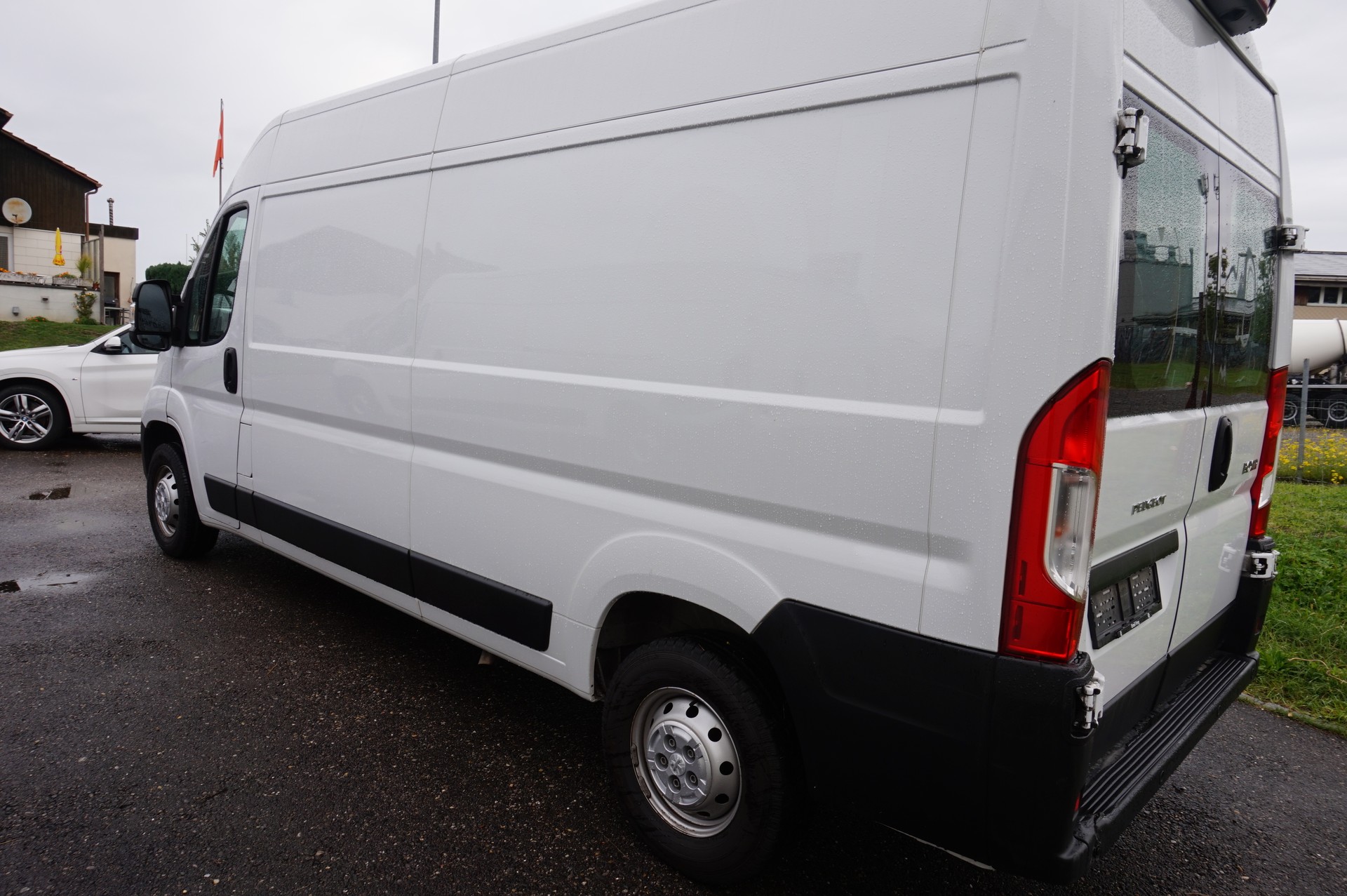 PEUGEOT Boxer 2.2 HDI 335 L3H2-image-3