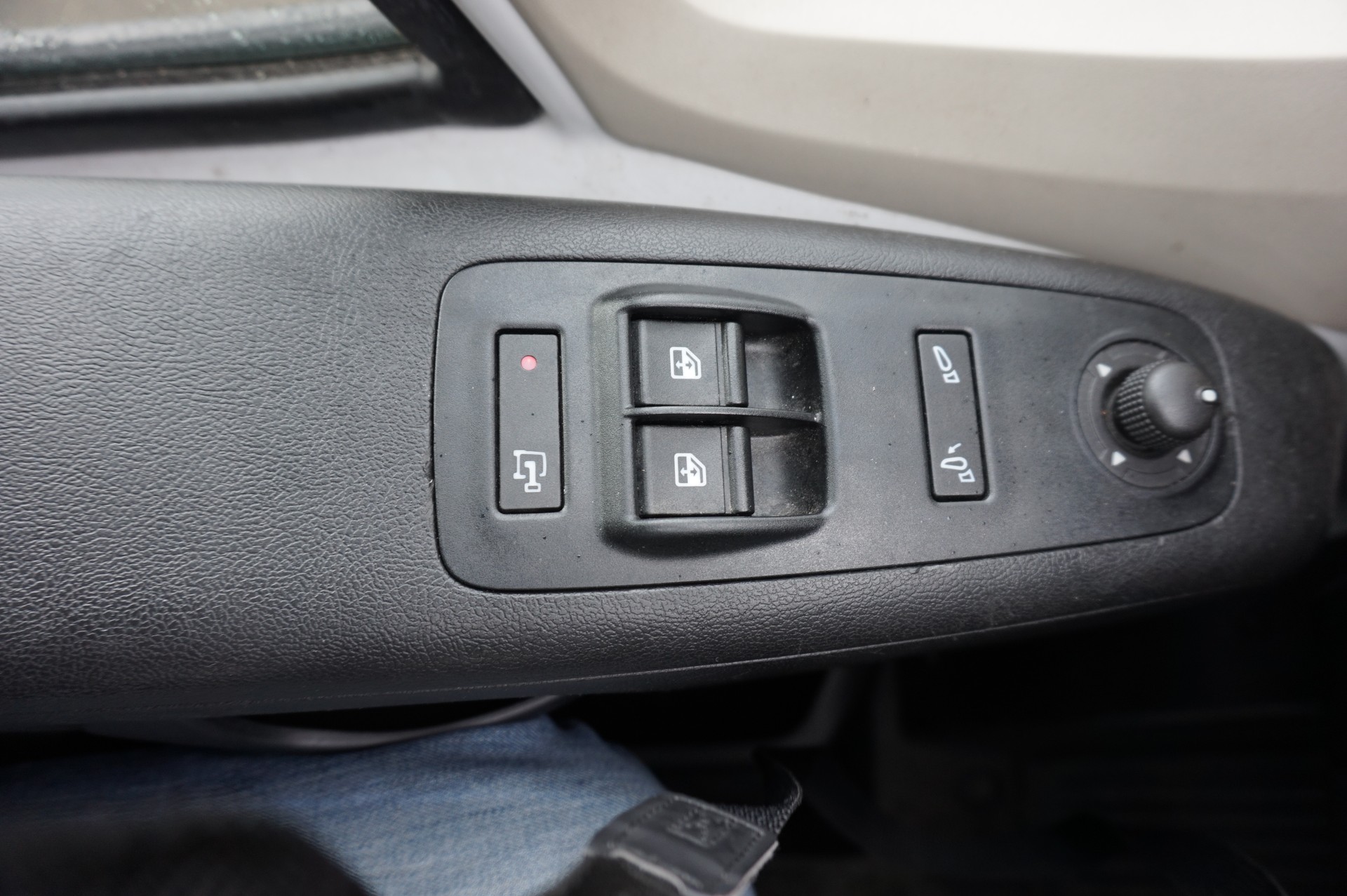 PEUGEOT Boxer 2.2 HDI 335 L3H2-image-10