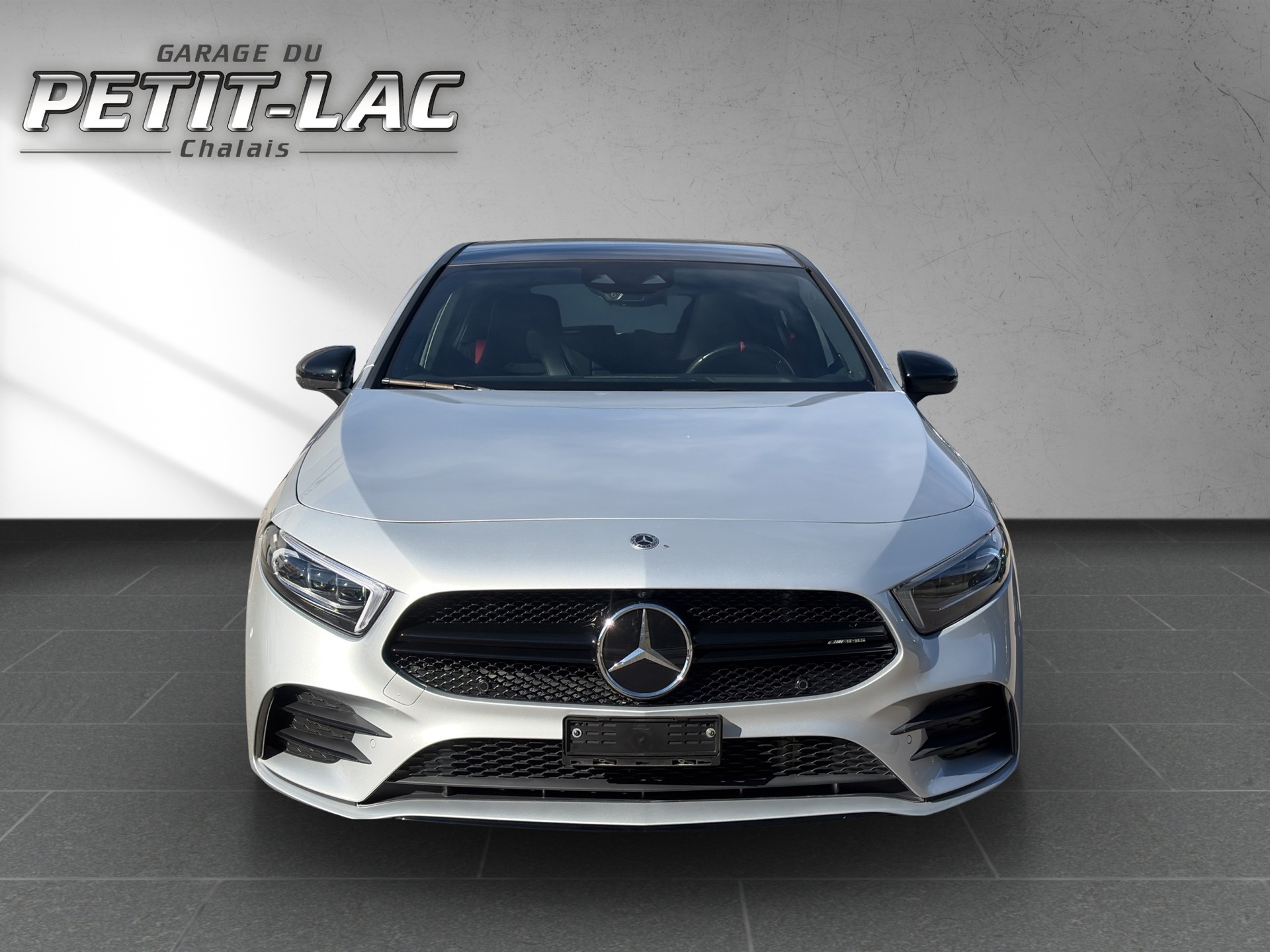 MERCEDES-BENZ A 35 AMG 4Matic Speedshift-image-1