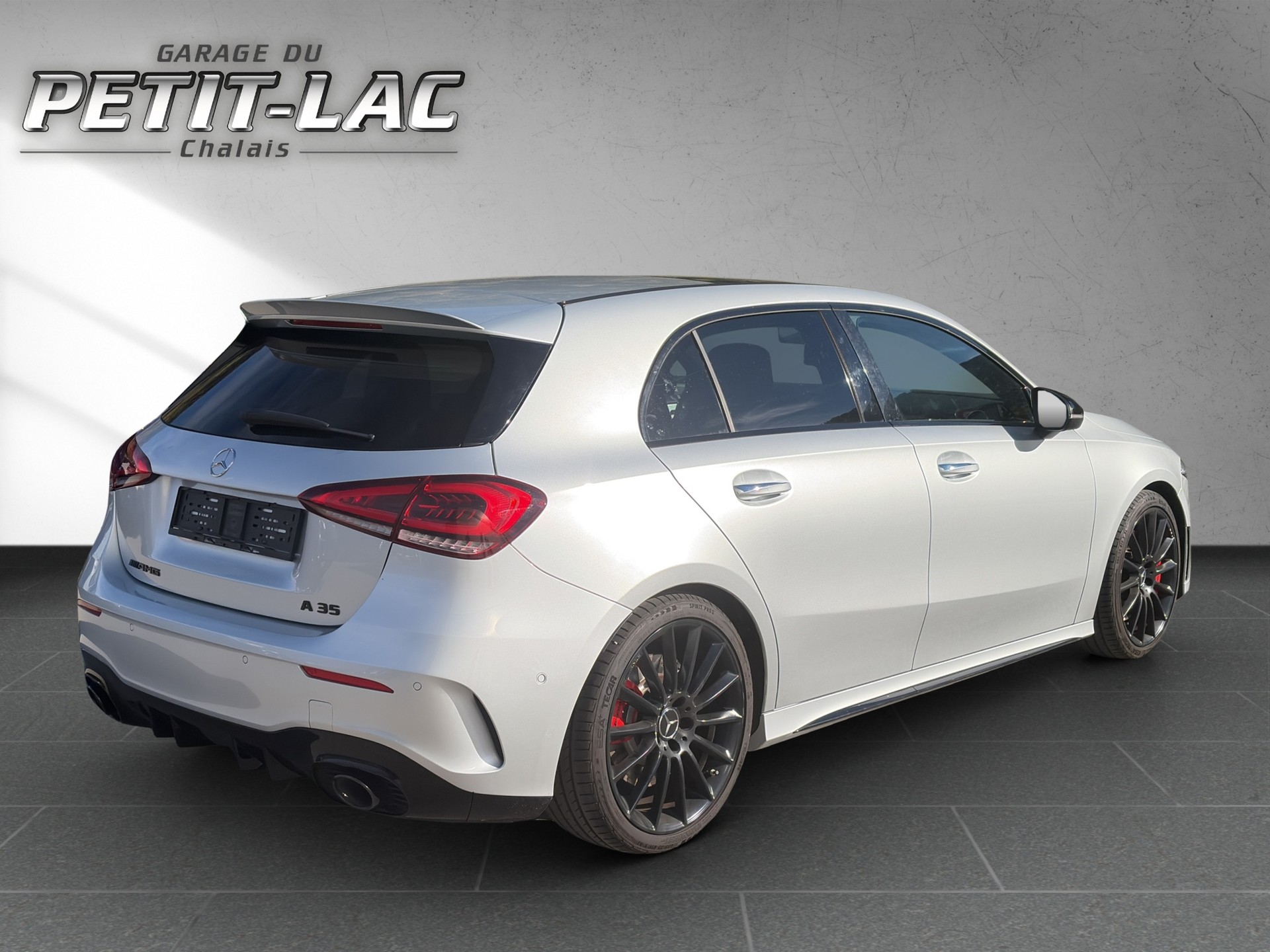MERCEDES-BENZ A 35 AMG 4Matic Speedshift-image-5