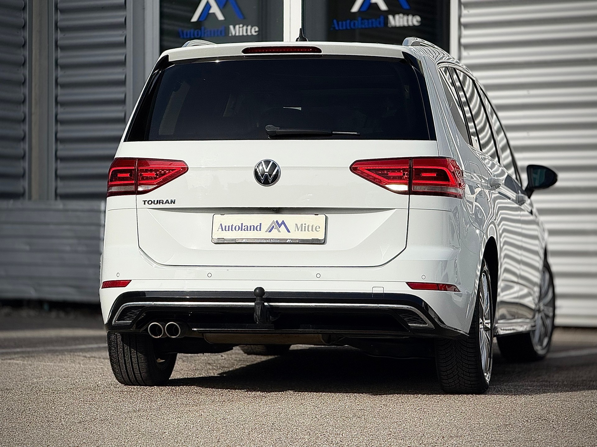 VW Touran 2.0 TDI R-LINE BlueMotion Highline DSG-showroom-element-2
