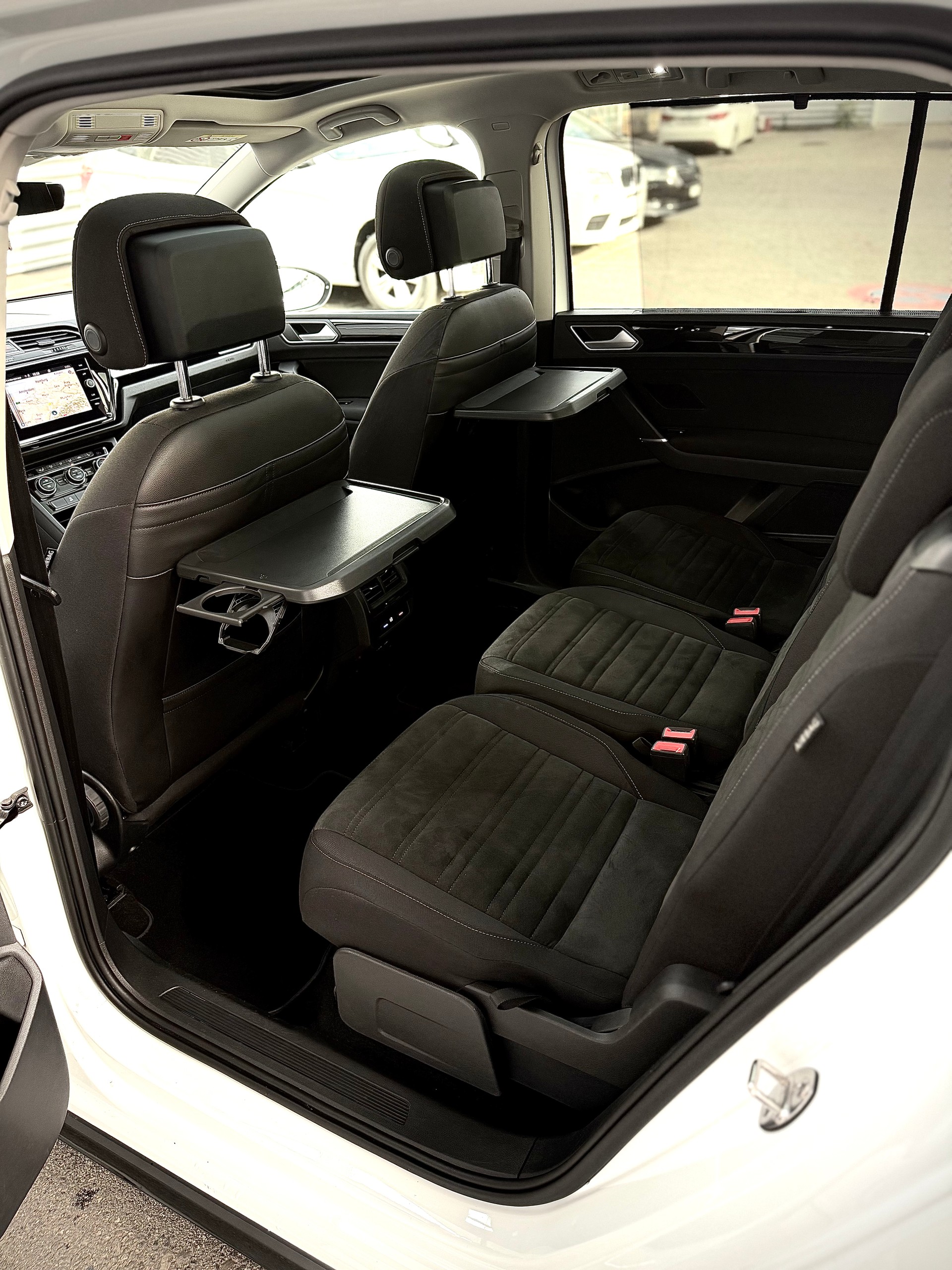 VW Touran 2.0 TDI R-LINE BlueMotion Highline DSG-image-13