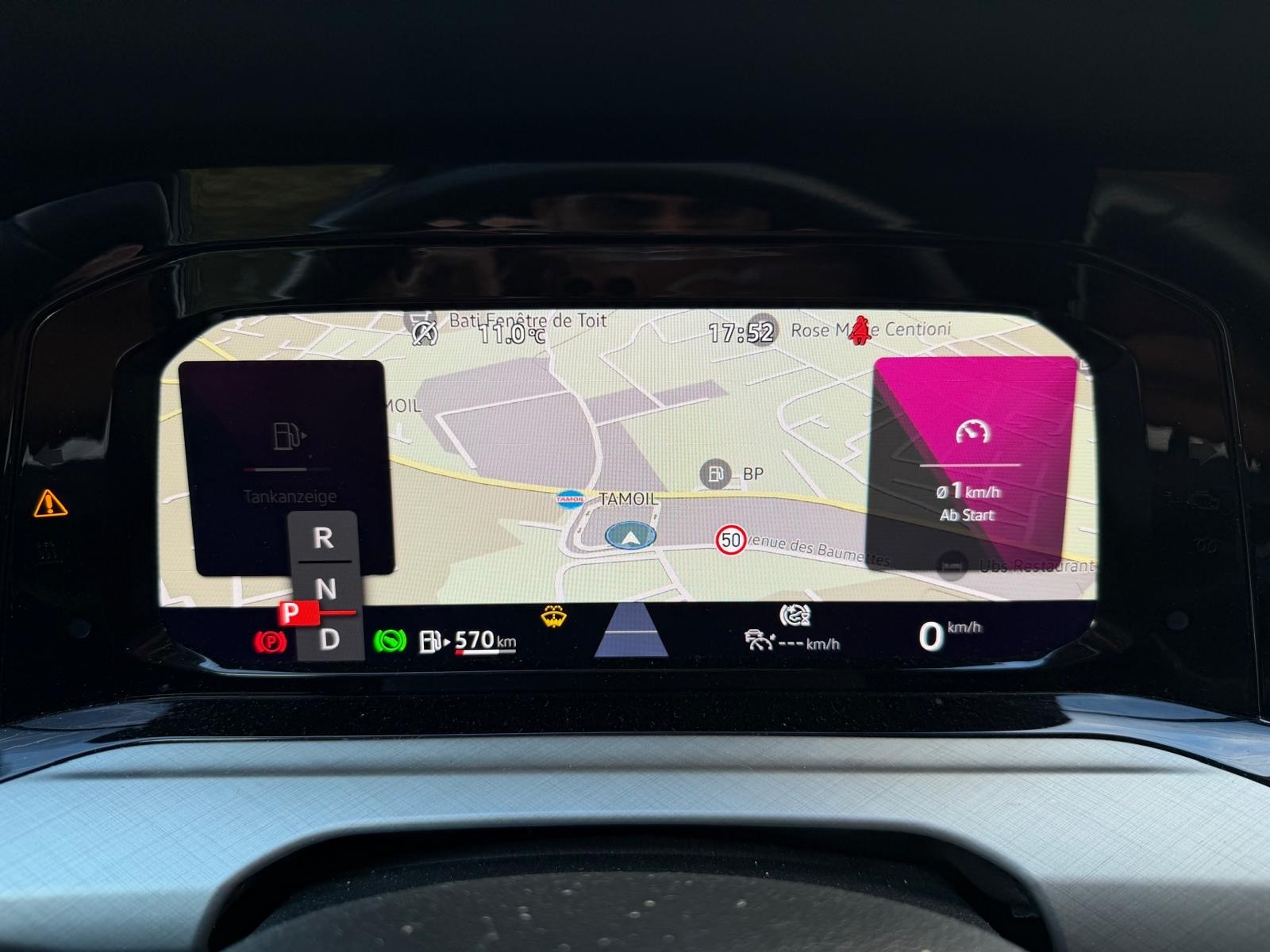 VW Golf Variant 1.5 eTSI mHEV Life-image-16