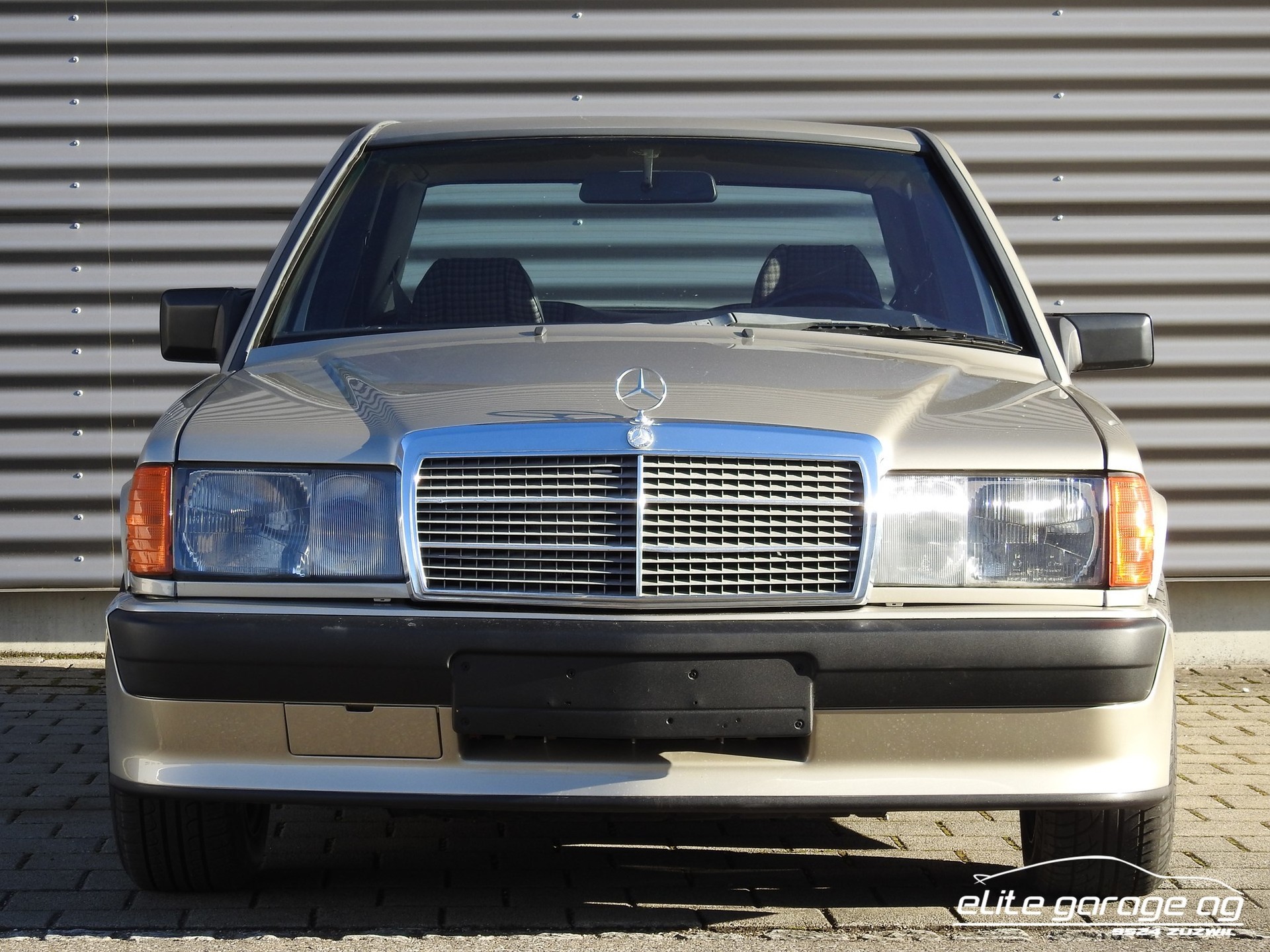 MERCEDES-BENZ 190 E 2.3-16-image-1