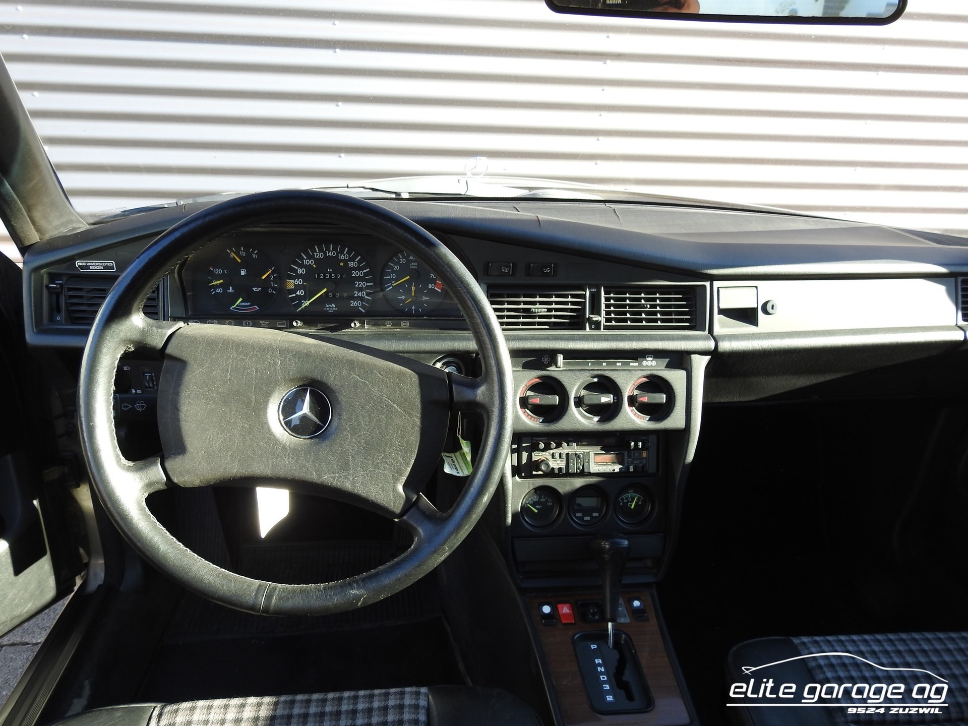 MERCEDES-BENZ 190 E 2.3-16-image-6