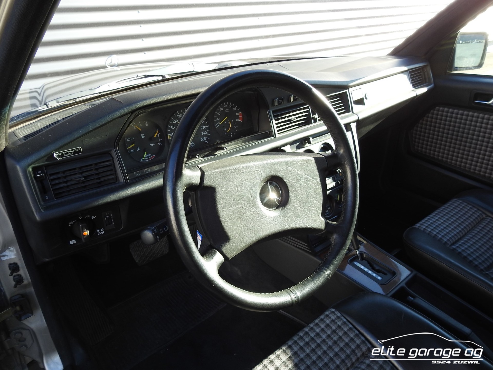 MERCEDES-BENZ 190 E 2.3-16-image-7