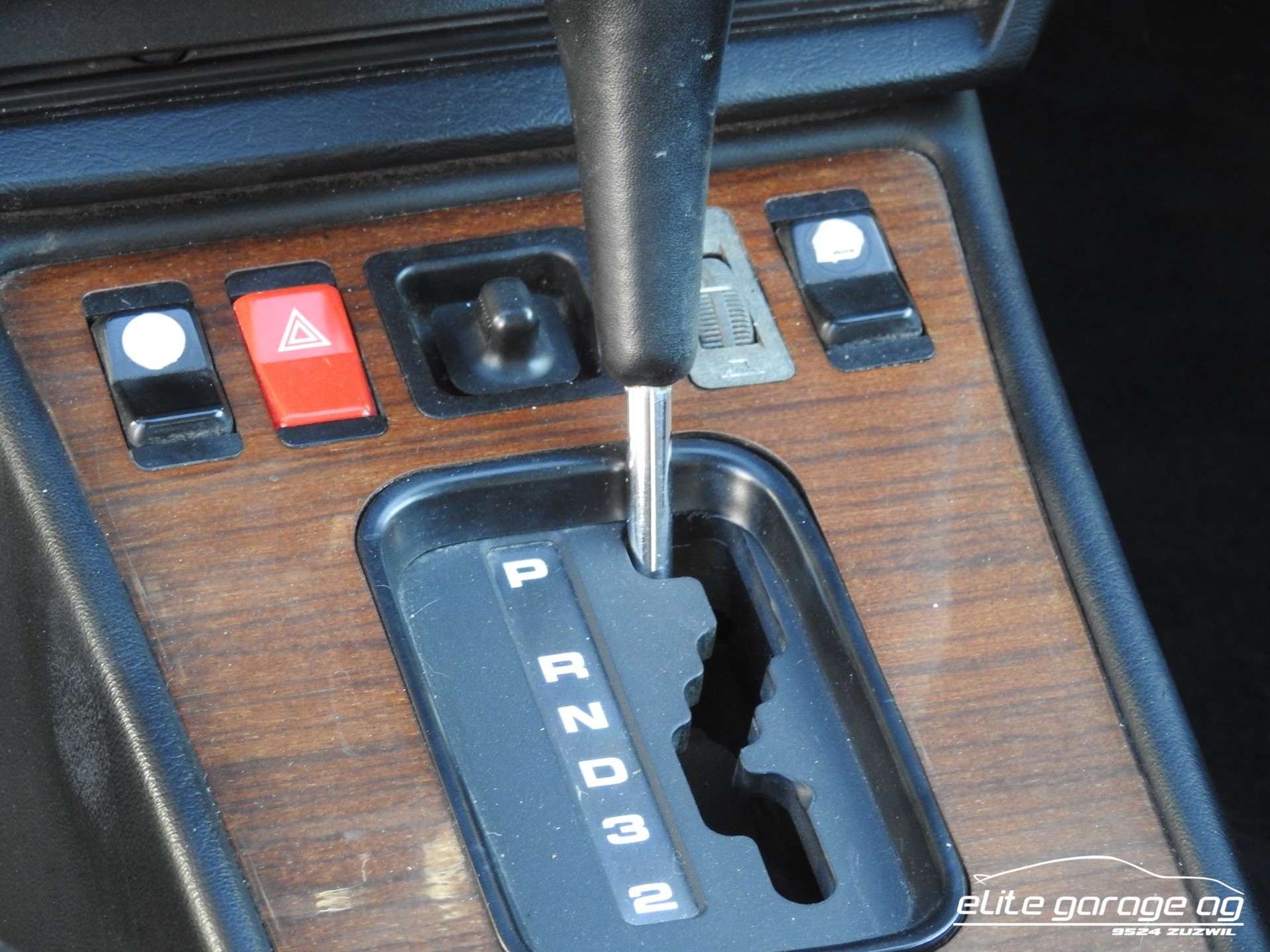 MERCEDES-BENZ 190 E 2.3-16-image-11