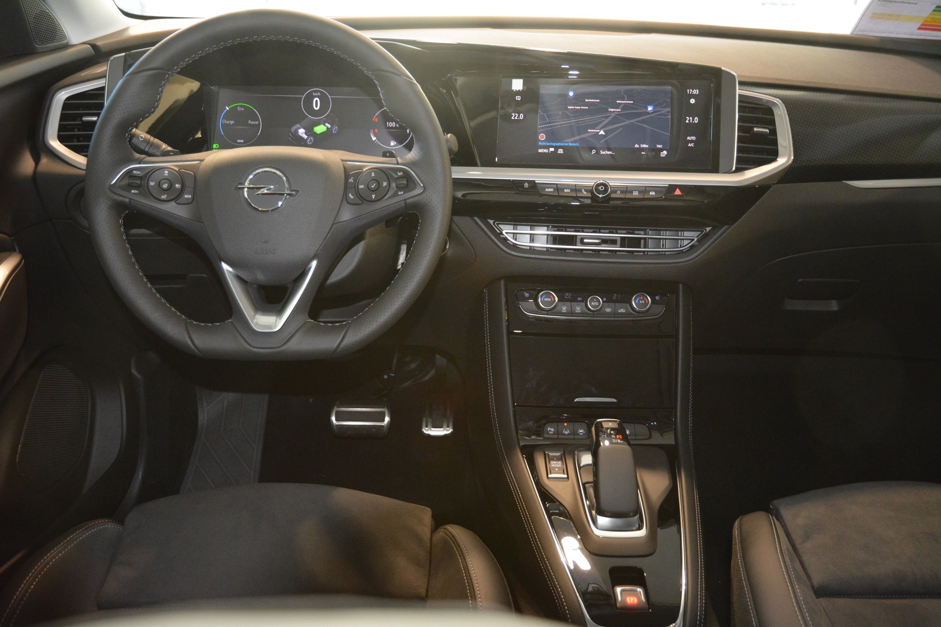 OPEL Grandland Hybrid4 GSe-image-19
