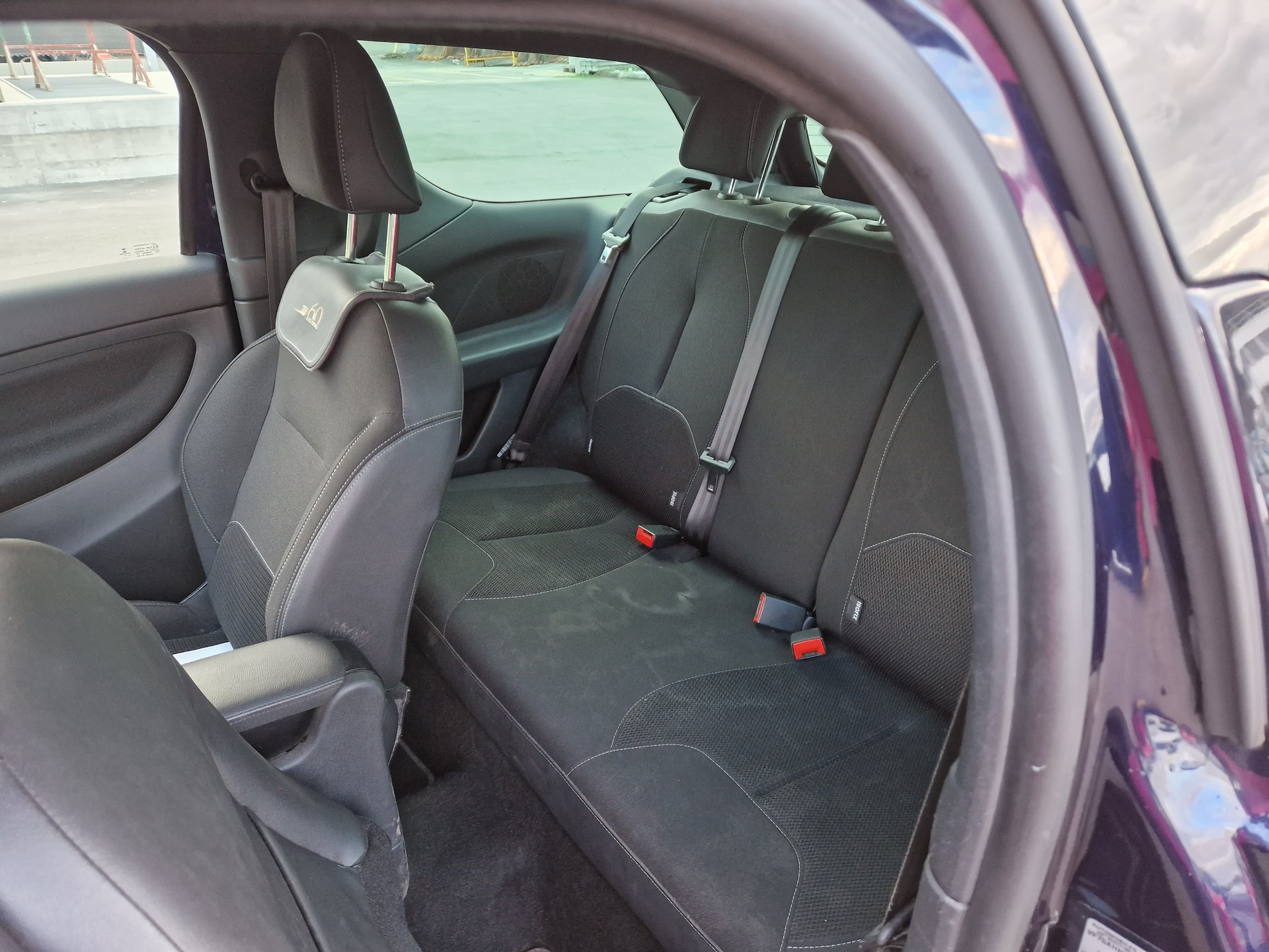 DS AUTOMOBILES DS3 1.2 Pure TechFaubourg Addict-image-8