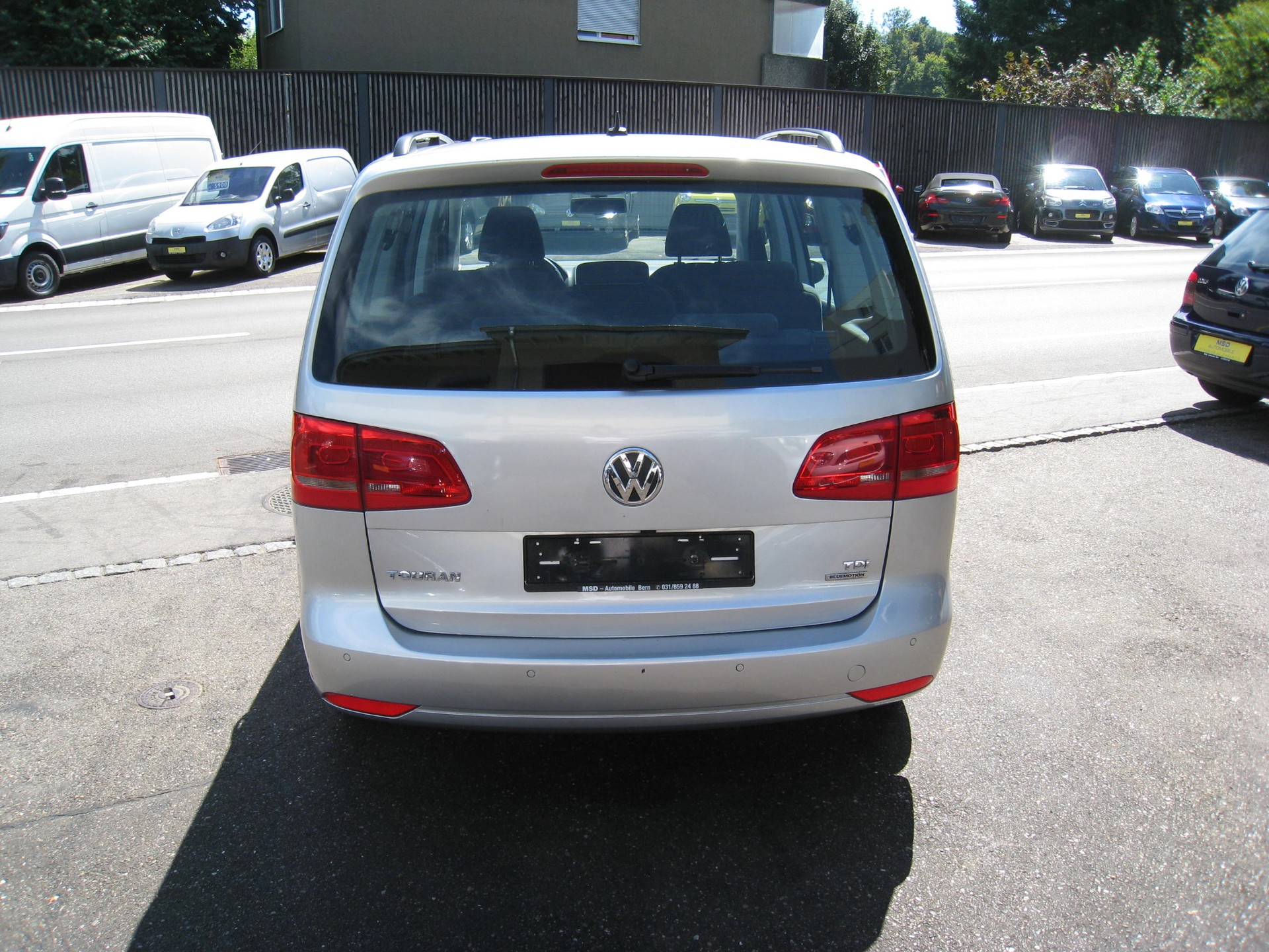 VW Touran 1.6 TDI BlueMotion Technology Trendline-image-7