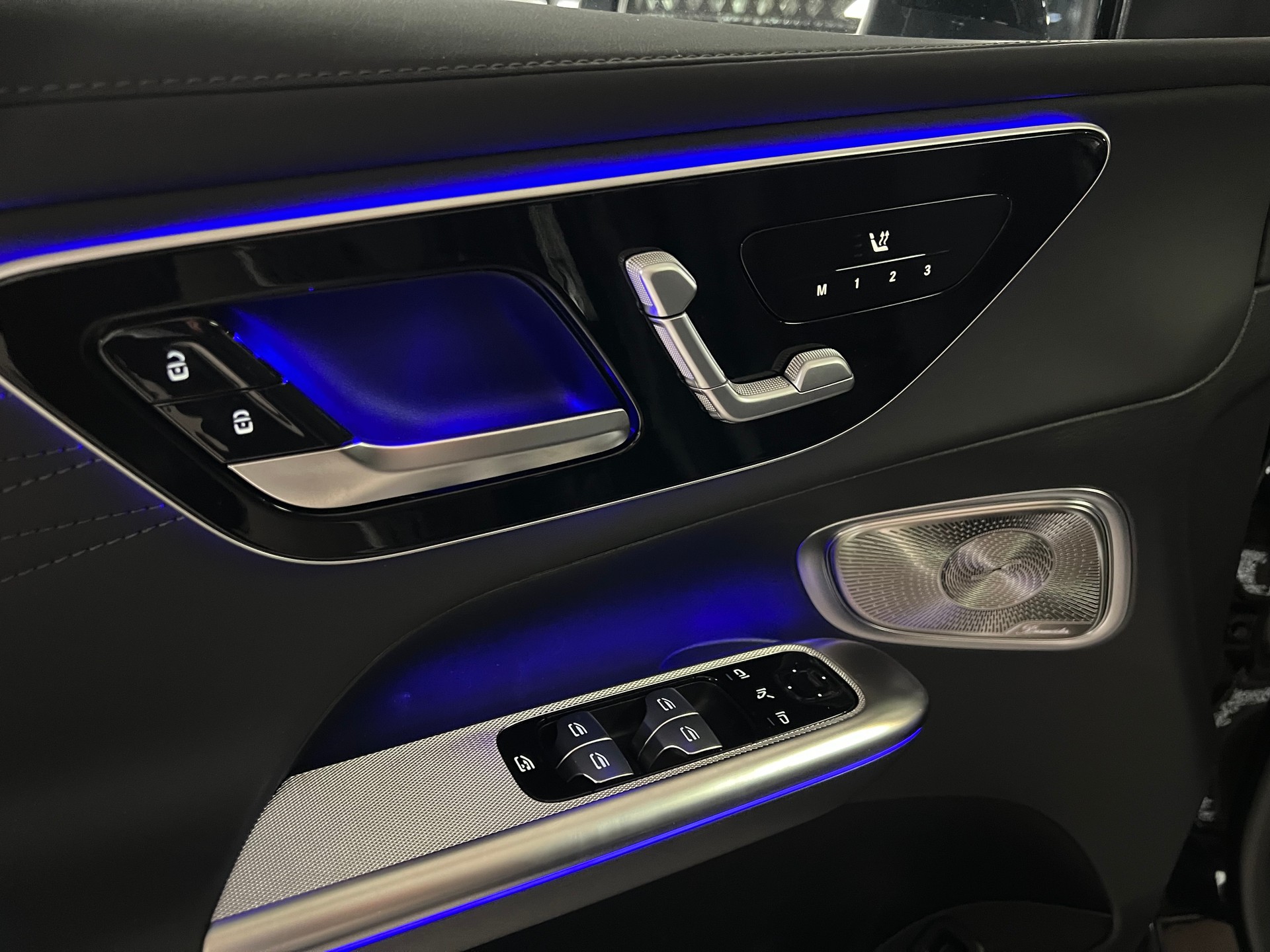 MERCEDES-BENZ GLC 300 4Matic 9G-Tronic-image-10