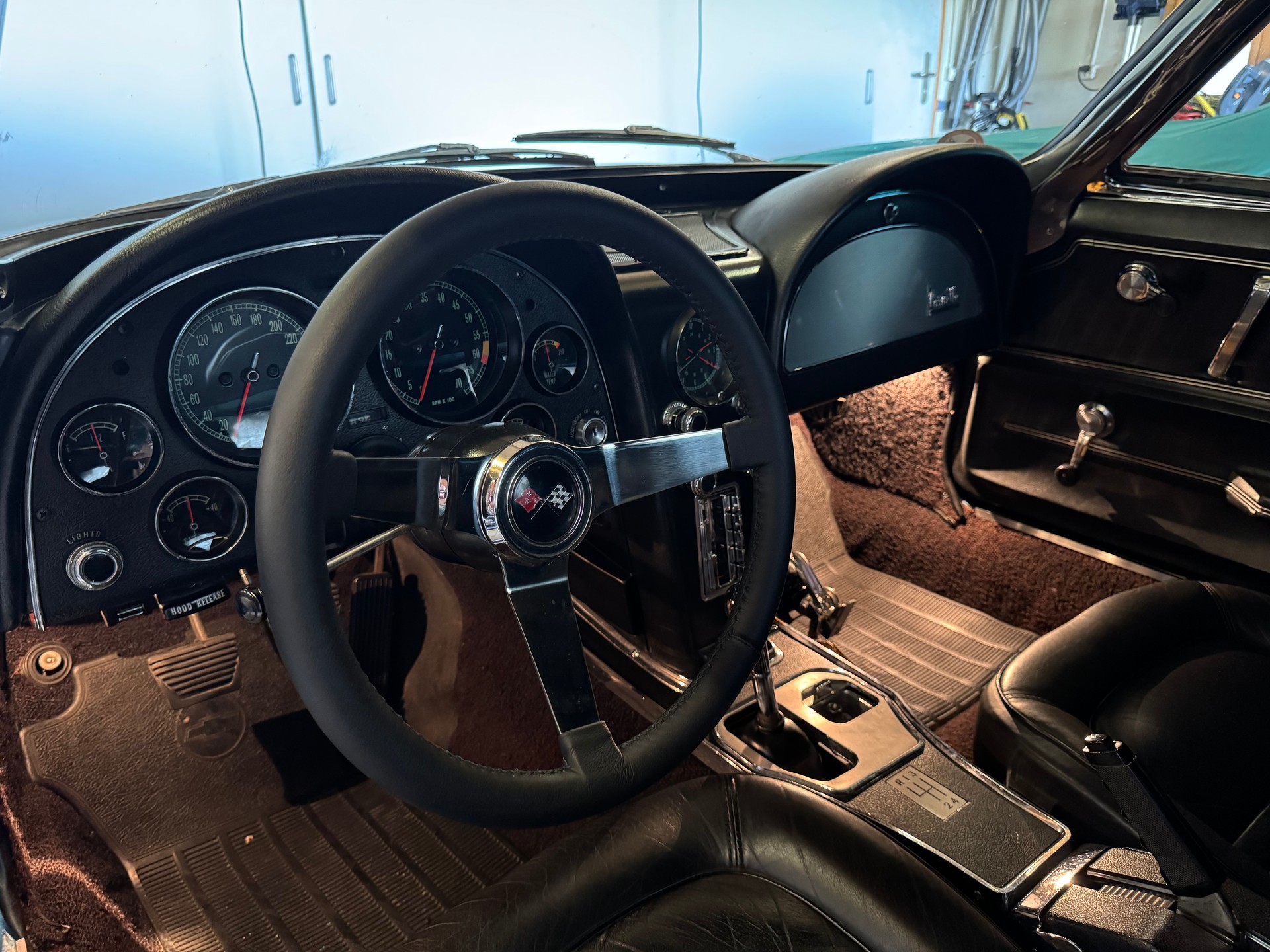 CHEVROLET C2-image-5