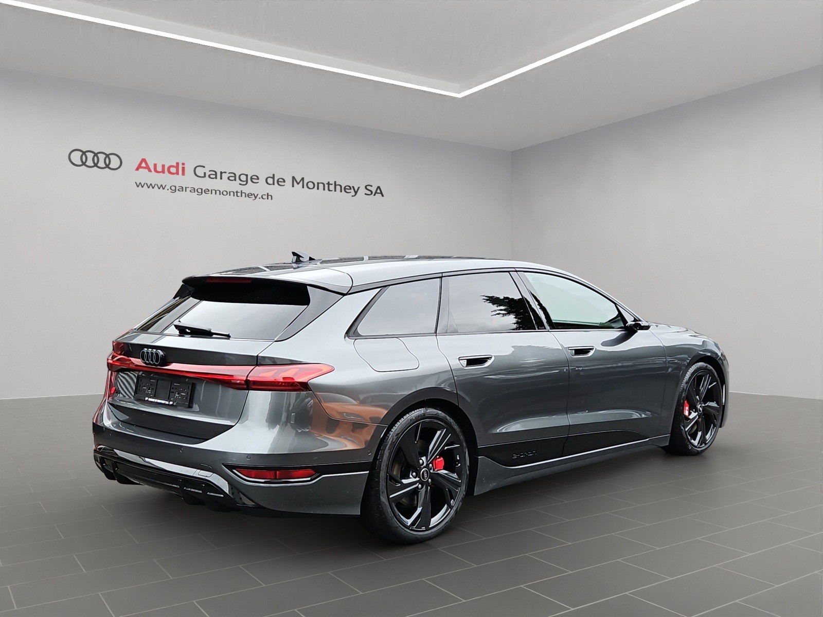 AUDI S6 Avant e-tron quattro-image-3