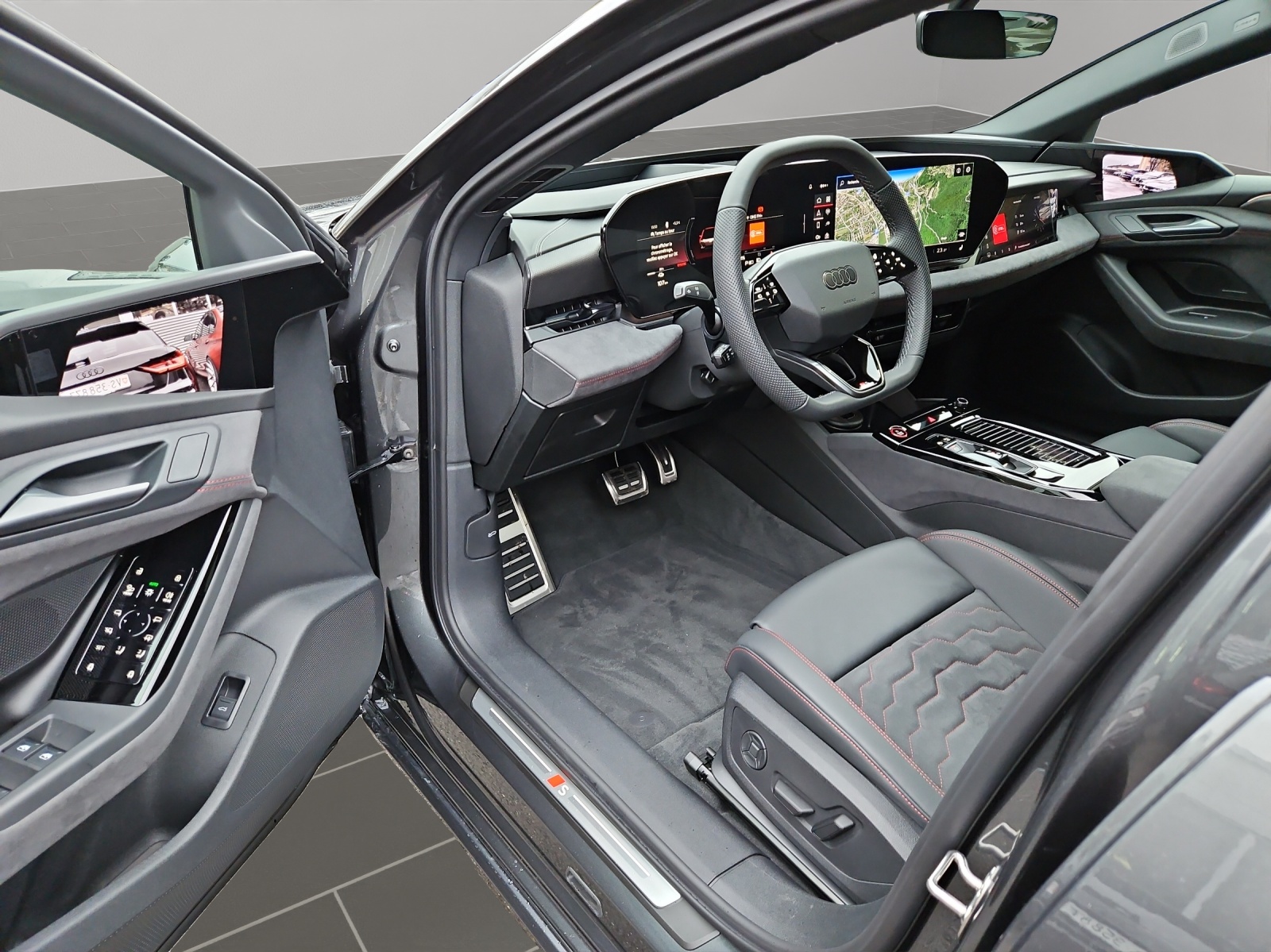 AUDI S6 Avant e-tron quattro-image-6