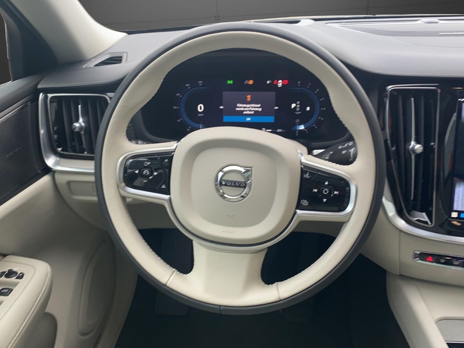 VOLVO V60 2.0 B5 Ultimate Bright AWD-image-10