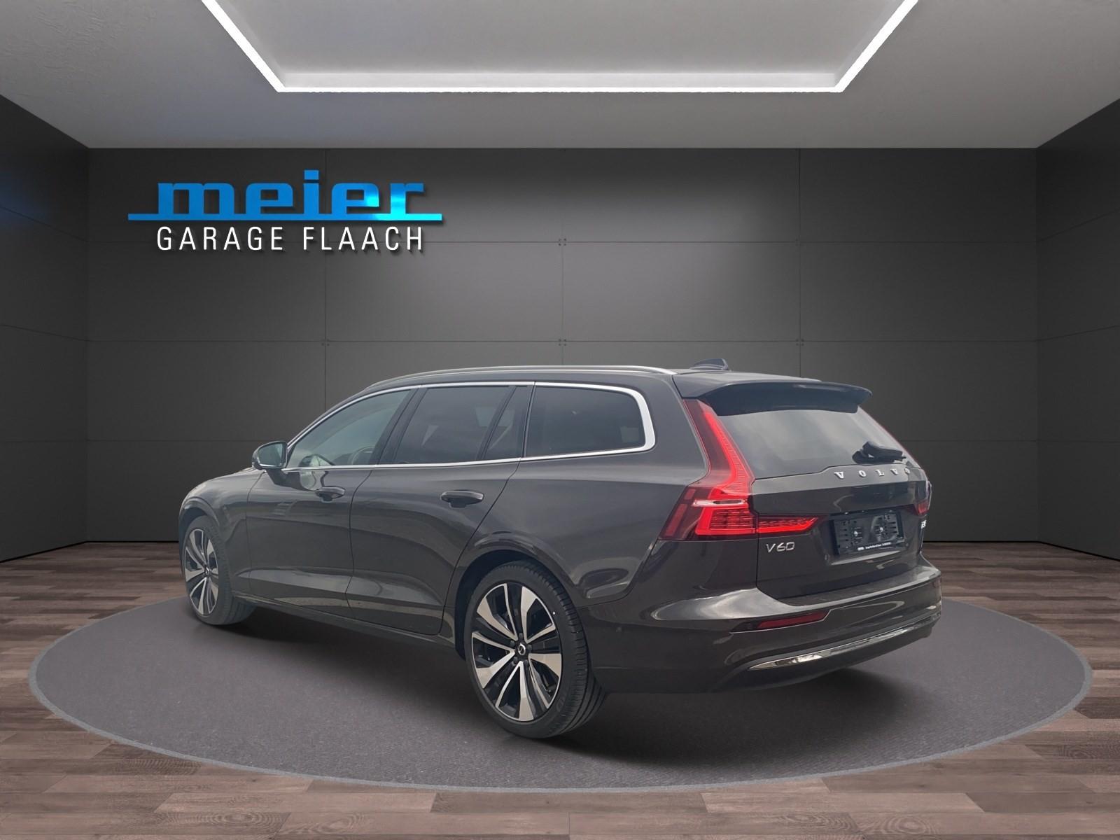 VOLVO V60 2.0 B5 Ultimate Bright AWD-image-2