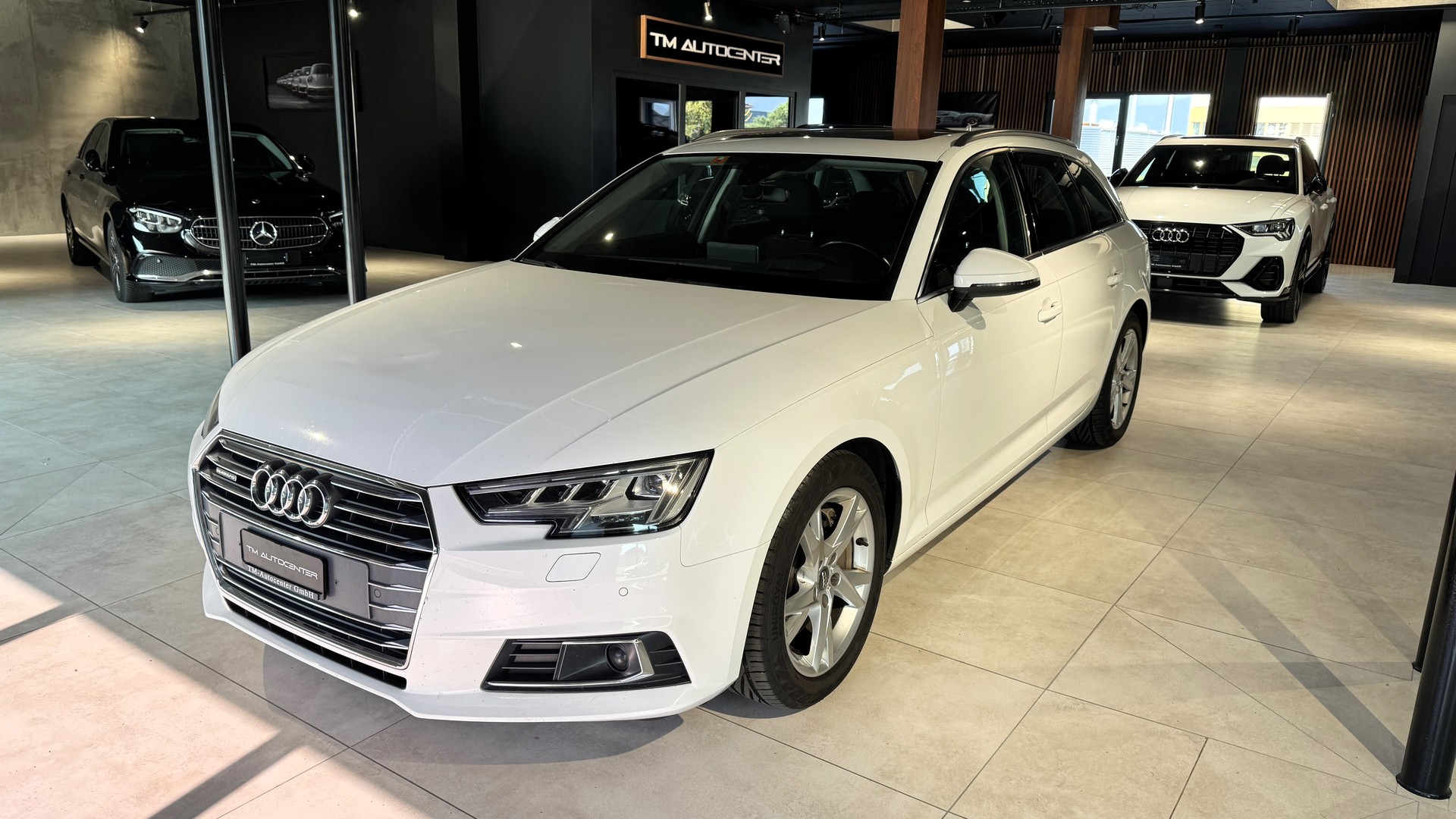 AUDI A4 Avant 3.0 TDI quattro tiptronic-image-0