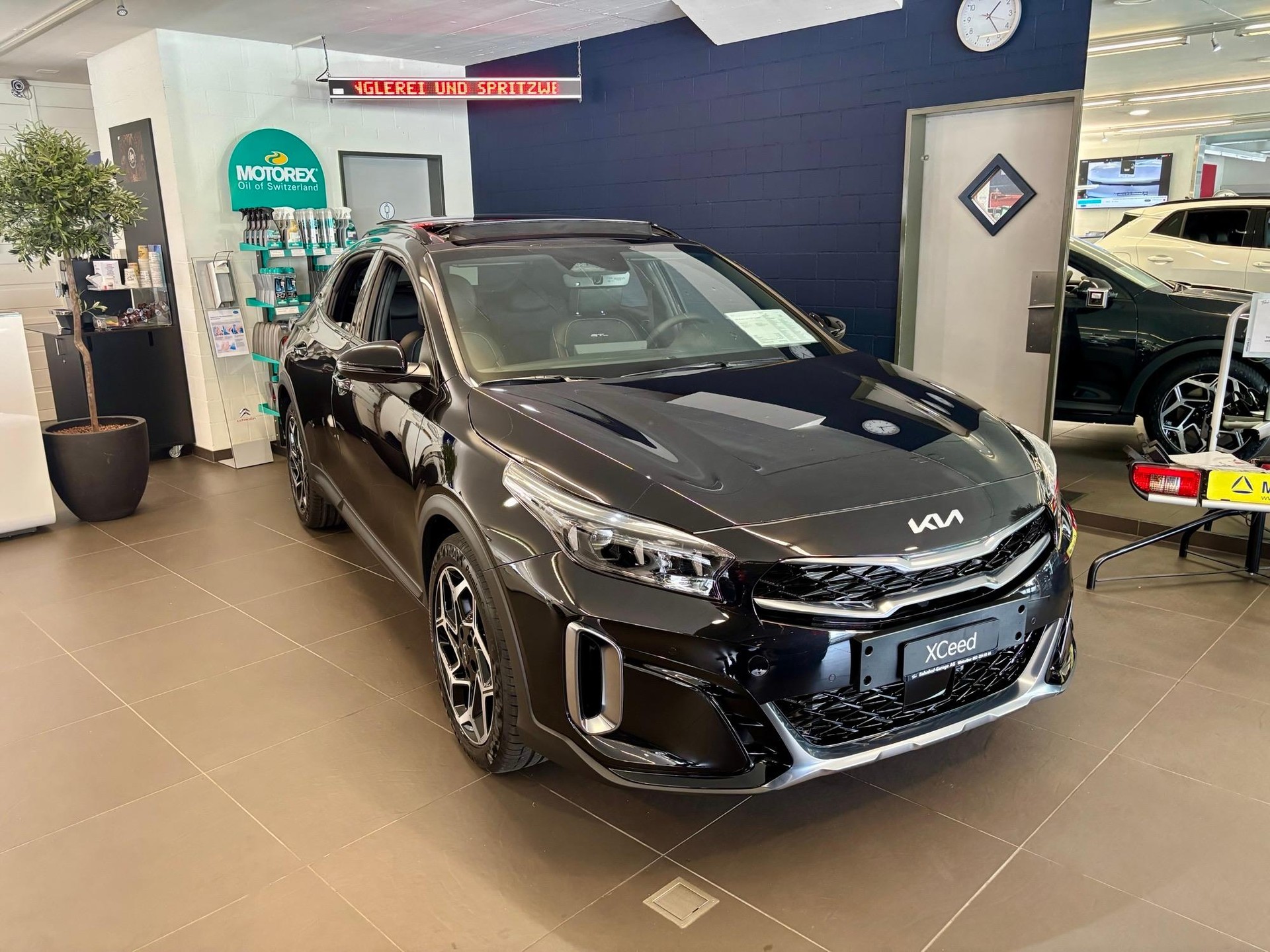 KIA XCeed 1.6 T-GDi GT-Line-showroom-element-2