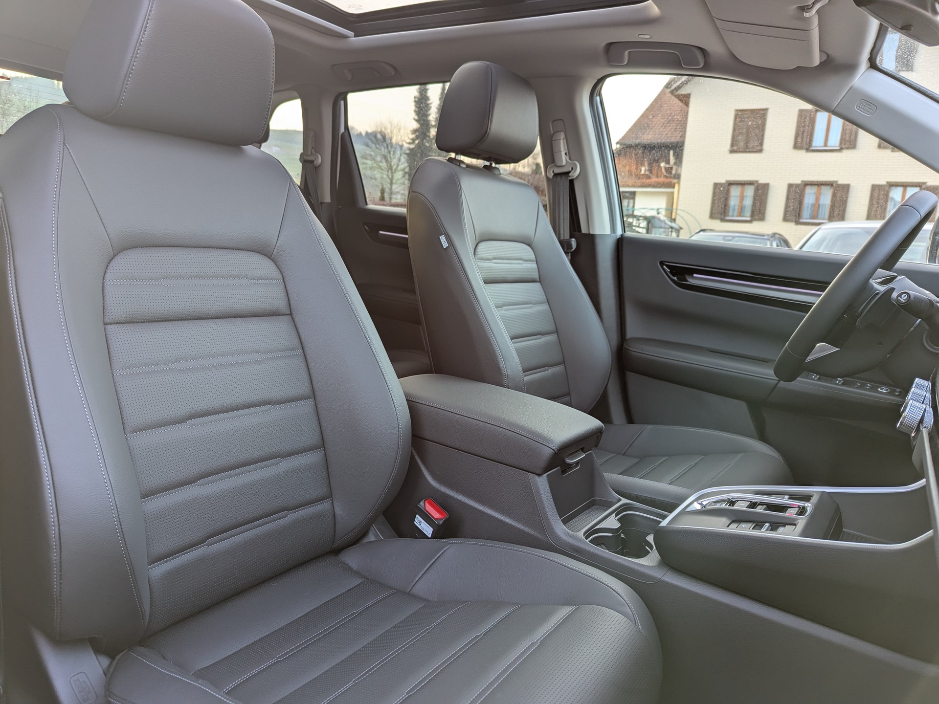 HONDA CR-V 2.0i MMD PHEV Advance 2WD Automatic-image-3
