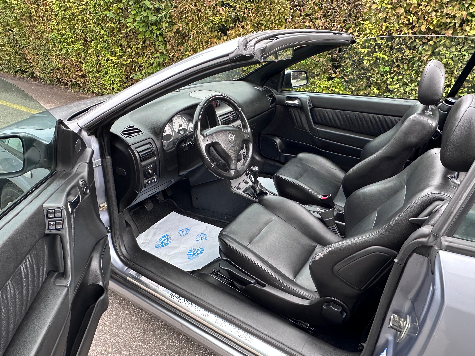 OPEL Astra Cabriolet 2.2i 16V Linea Rossa-image-12
