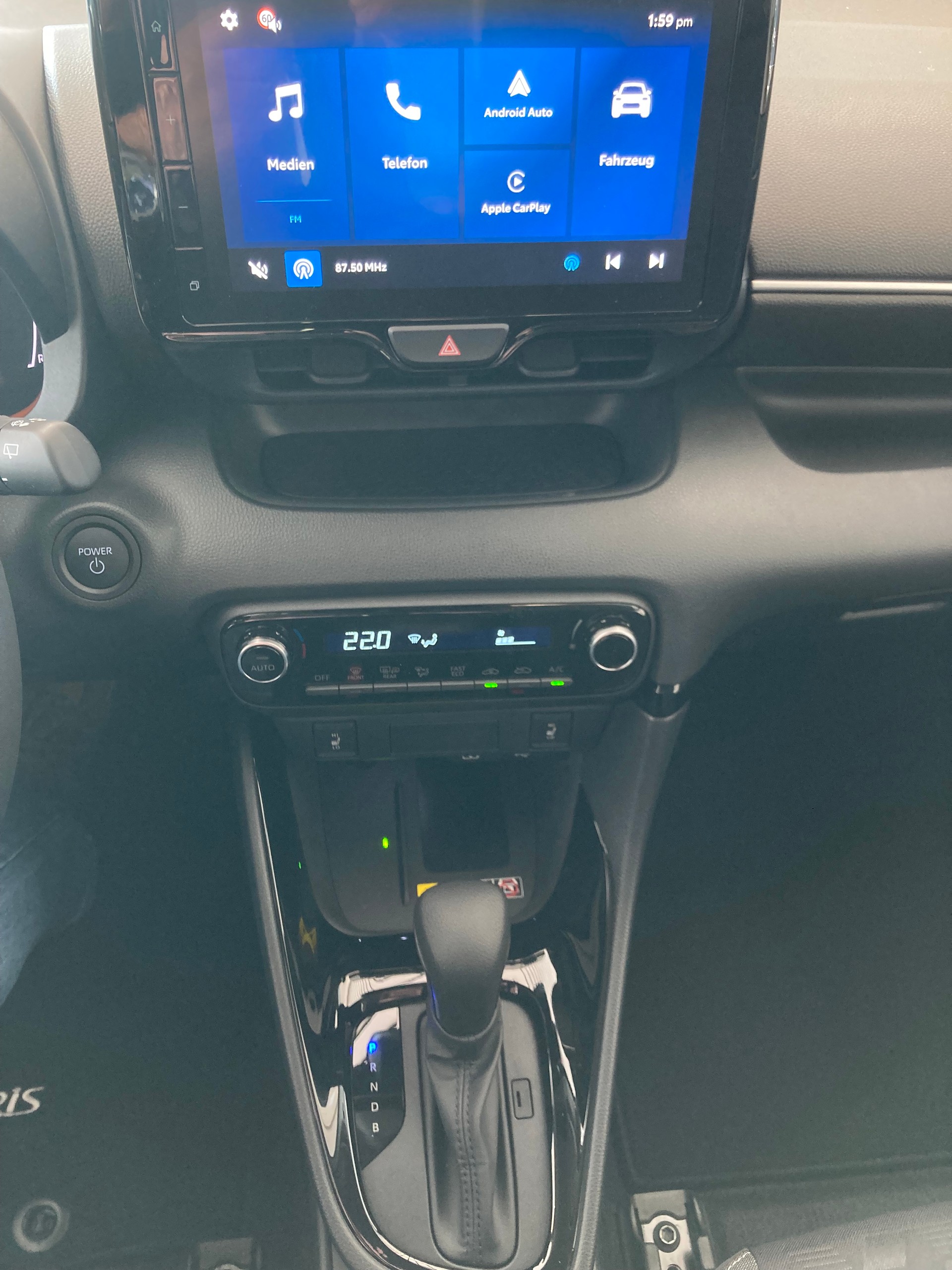 TOYOTA Yaris 1.5 Trend Plus e-CVT-image-10