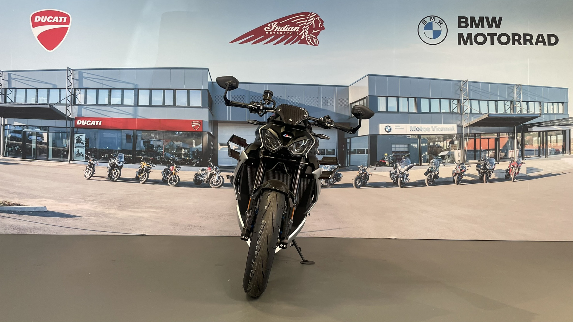 BMW M 1000 R Competition Leasing à partir de 2.9%-showroom-element-1