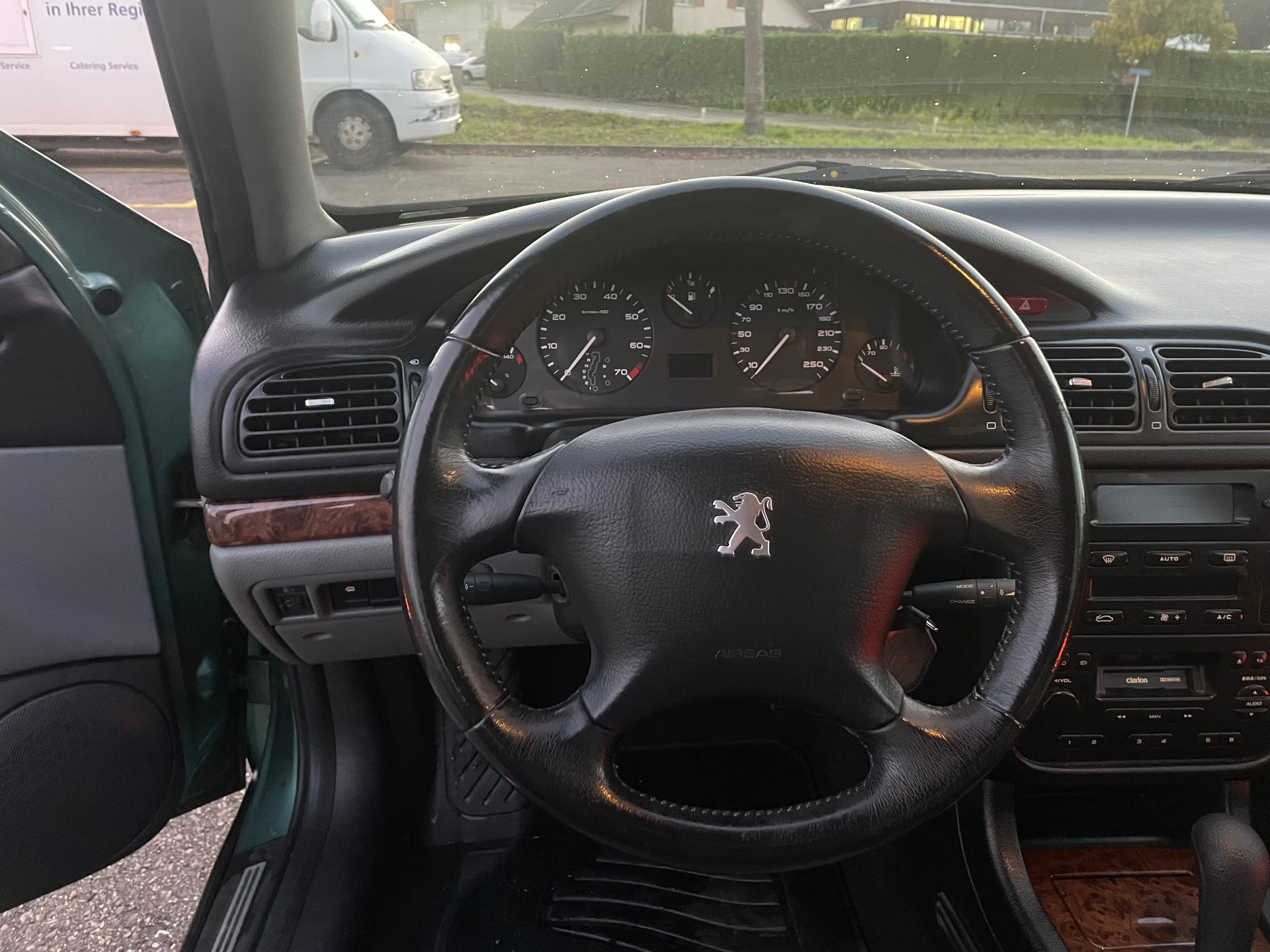 PEUGEOT 406 Break SV 3.0 V6-image-9