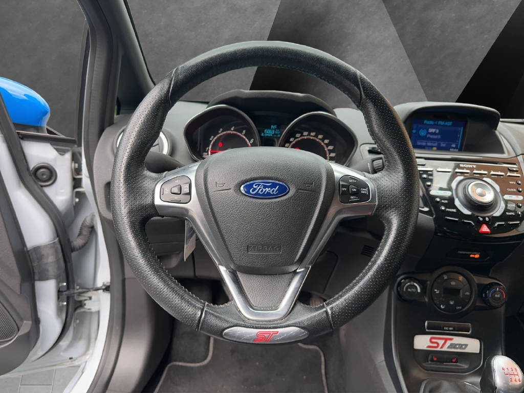 FORD Fiesta 1.6 EcoB ST200 LeMans-image-13