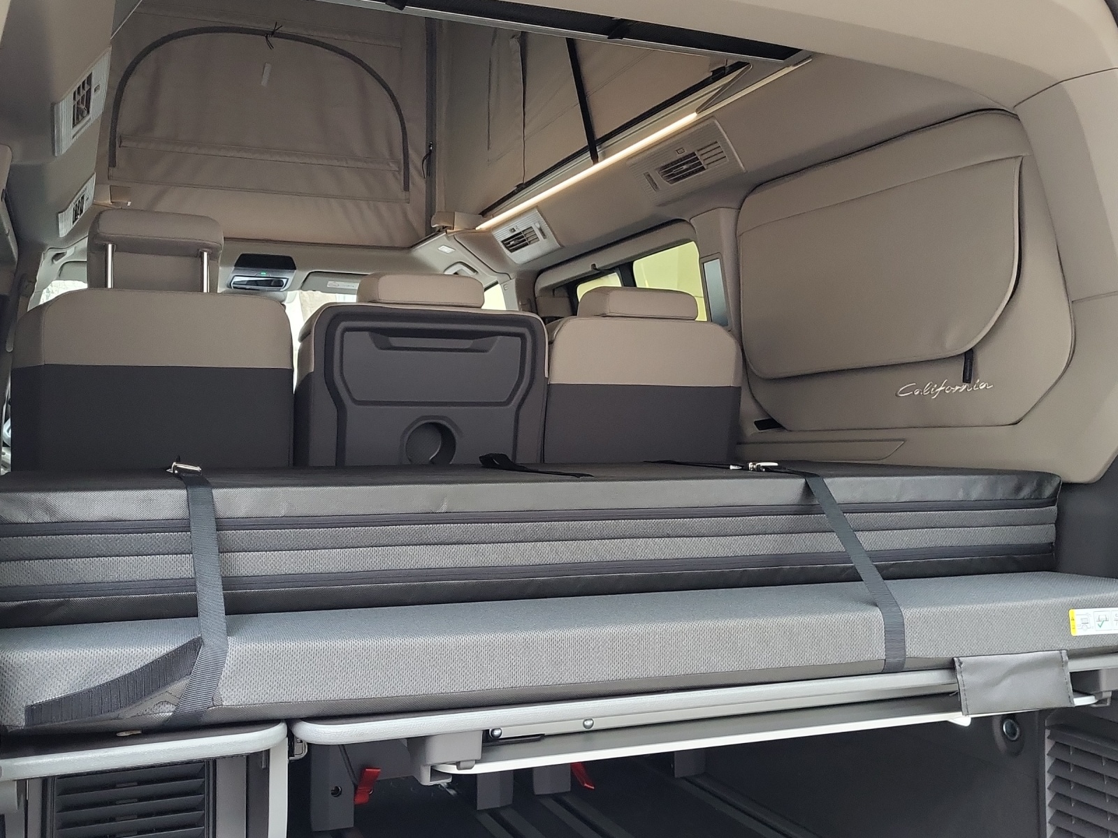 VW California Beach Tour Liberty 2.0TDI 150PS DSG-image-20