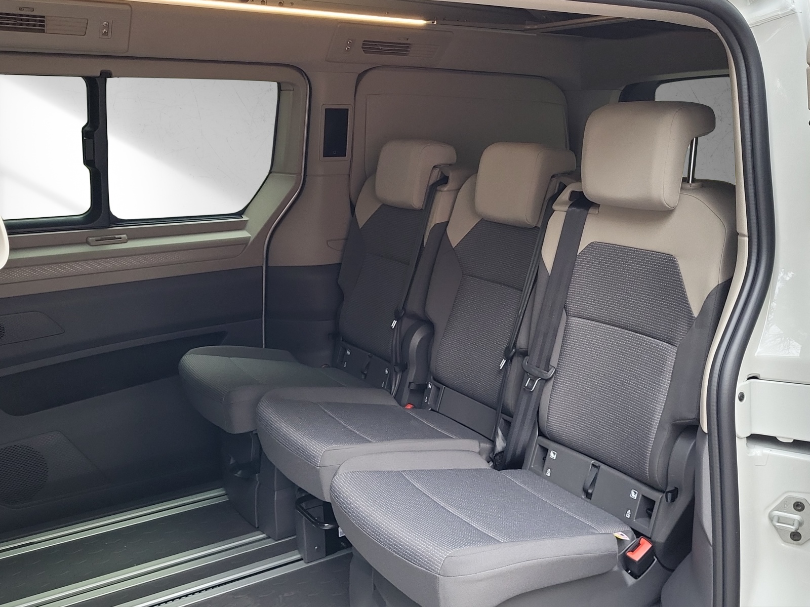 VW California Beach Tour Liberty 2.0TDI 150PS DSG-image-16