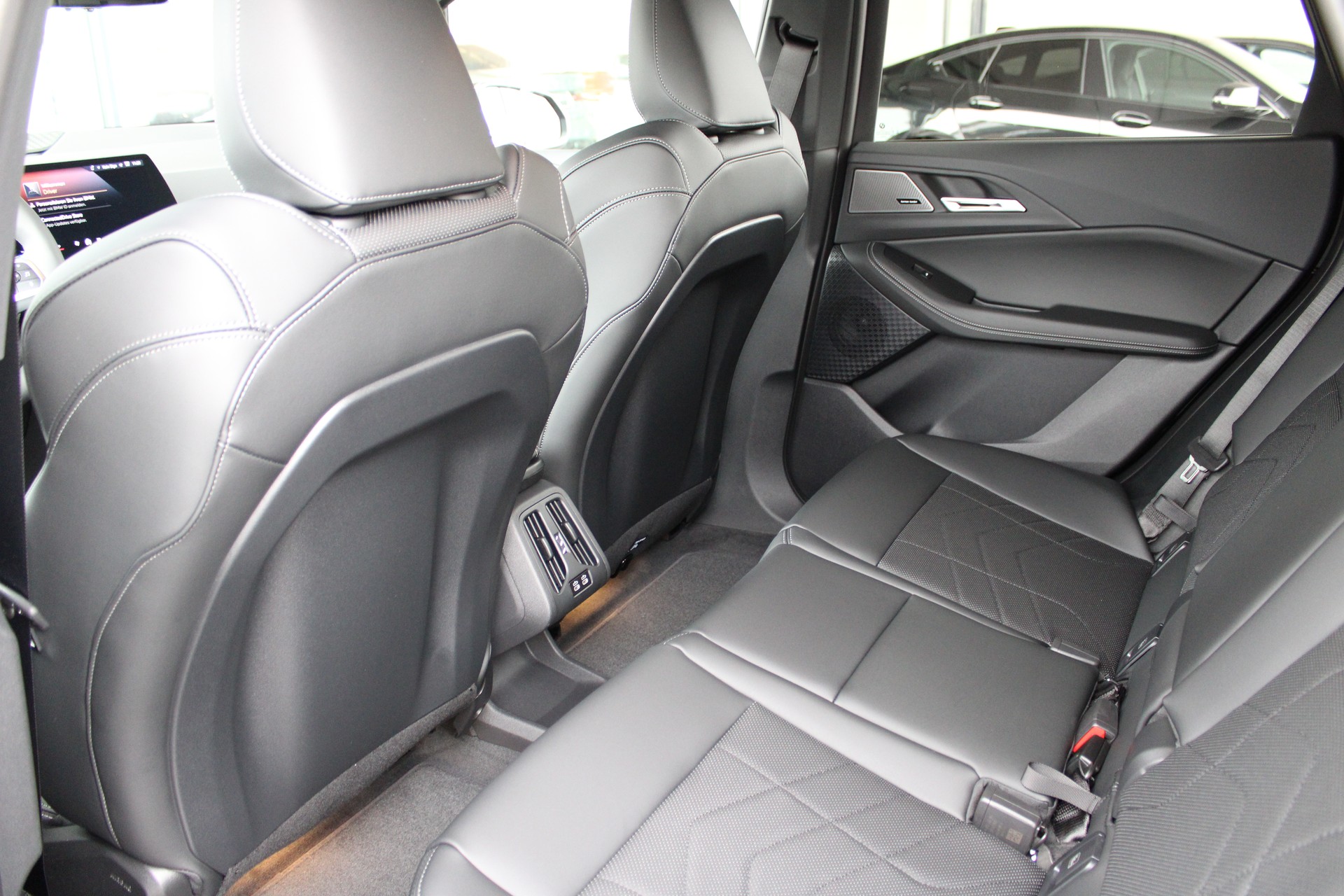 BMW 230e xDr. Act. T. M Sport-image-16