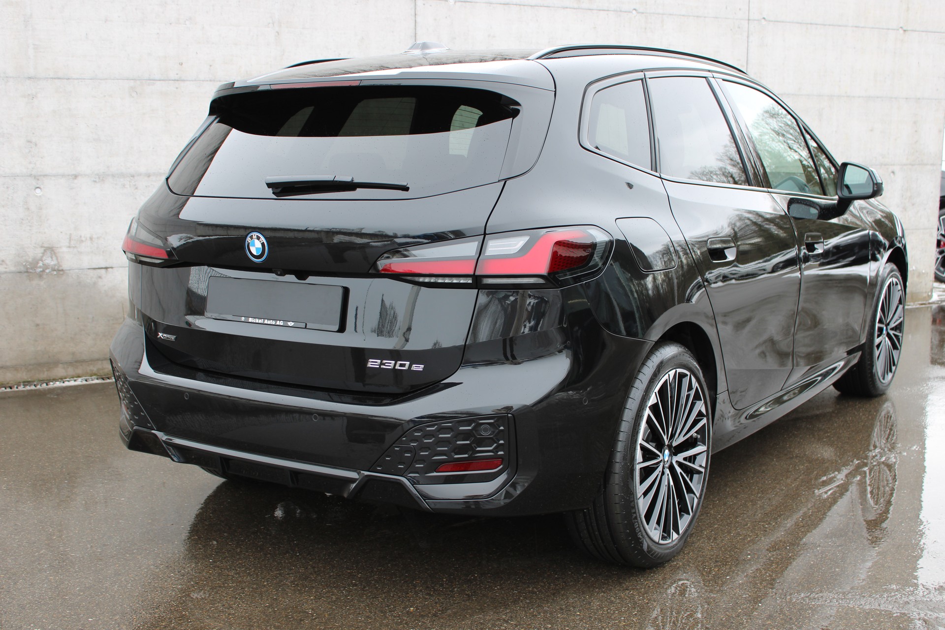 BMW 230e xDr. Act. T. M Sport-image-3