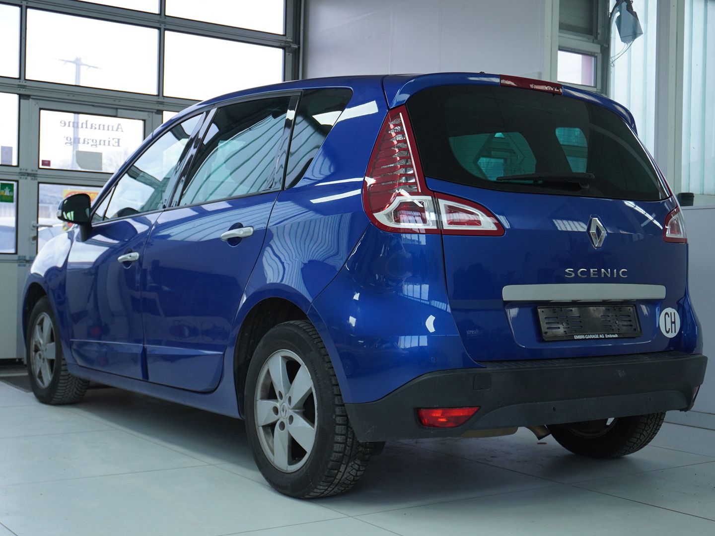 RENAULT Scénic 2.0 16V Dynamique X-Tronic CVT-showroom-element-1
