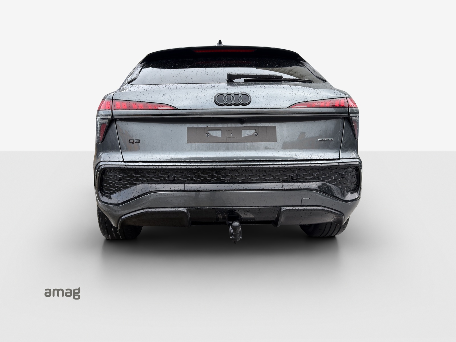 AUDI Q3 Sportback TFSI quattro 195 kW S tronic-image-3