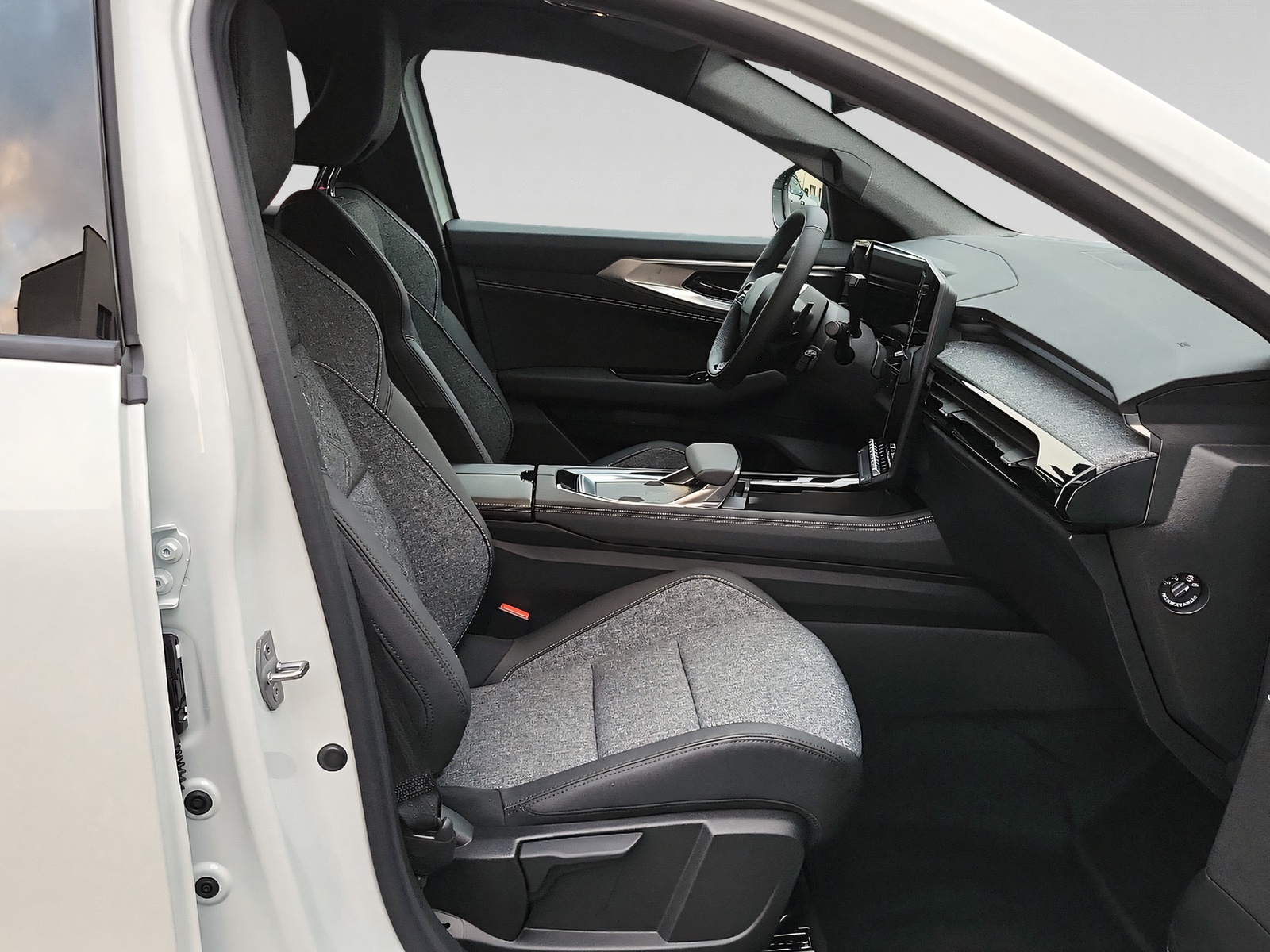 RENAULT Austral techno mild hybrid 160 auto-image-8